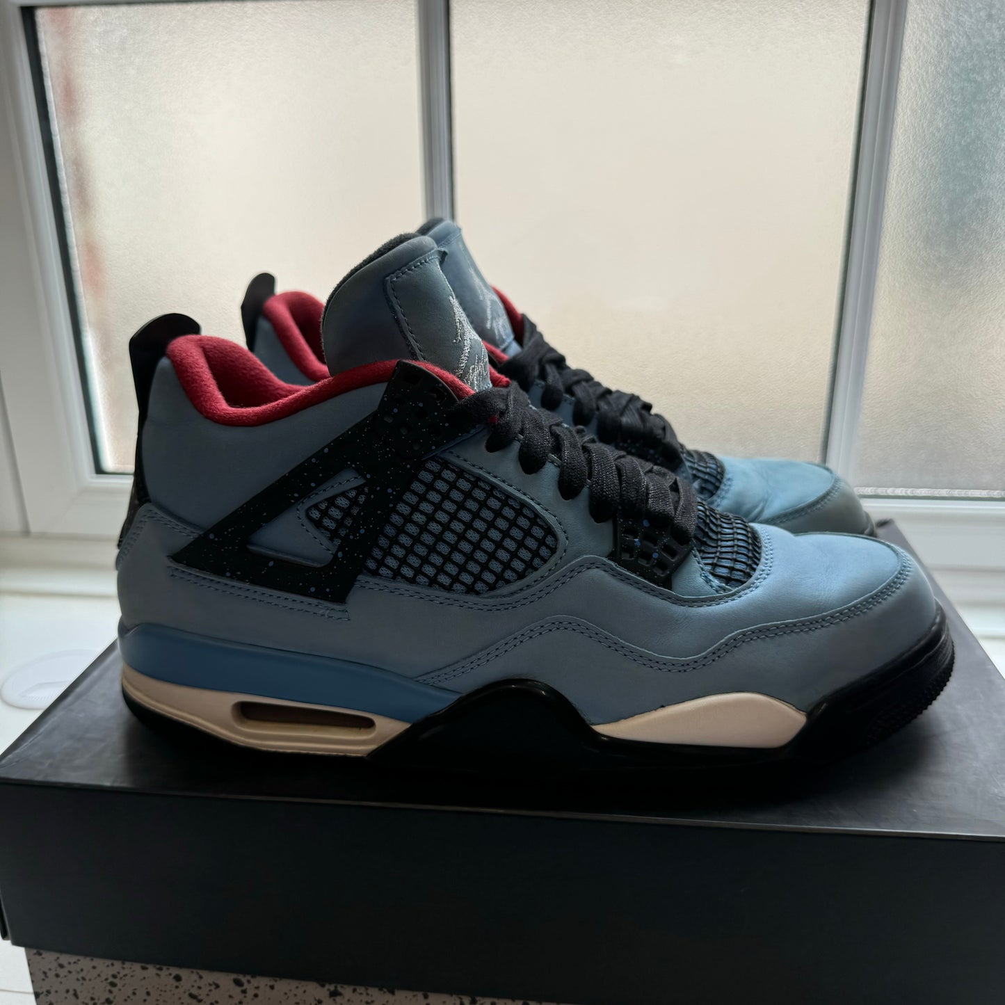 AIR JORDAN 4 TRAVIS SCOTT UK7.5 (USED)