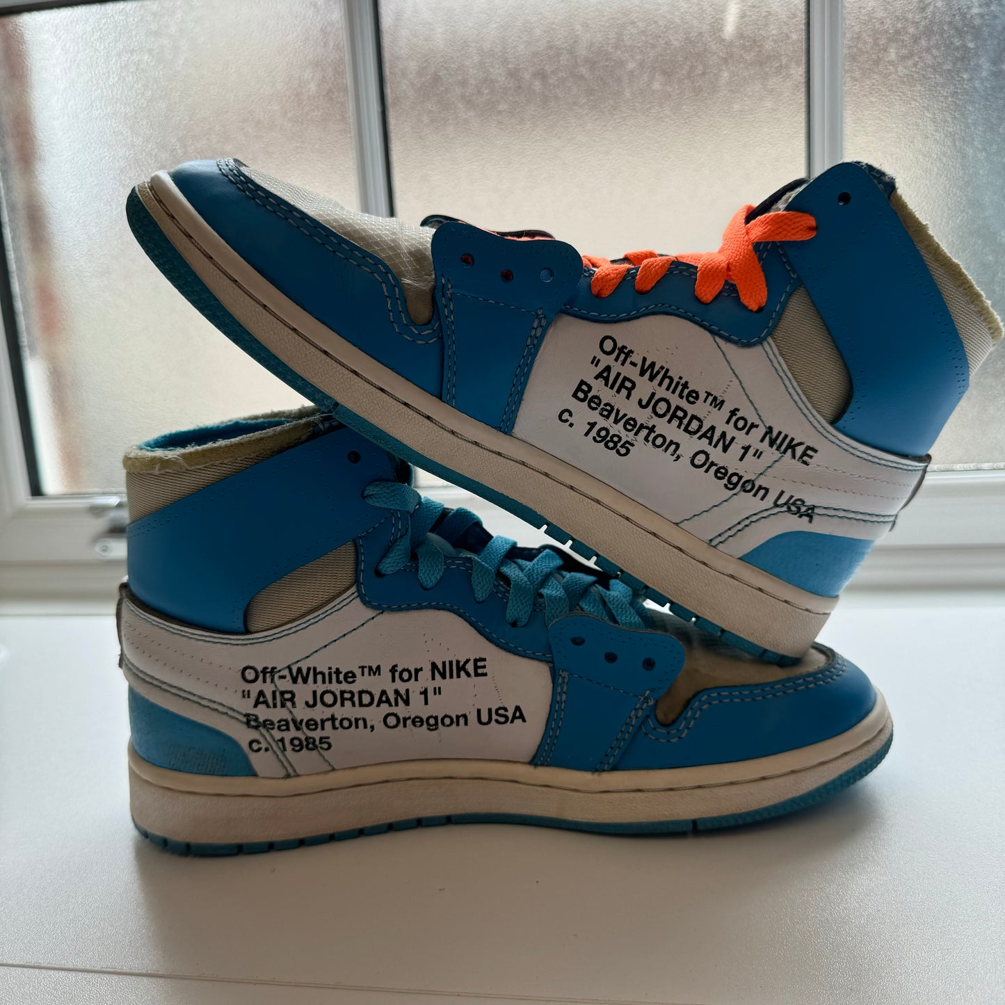 OFF WHITE X AIR JORDAN 1 HIGH UNC UK6 (USED)