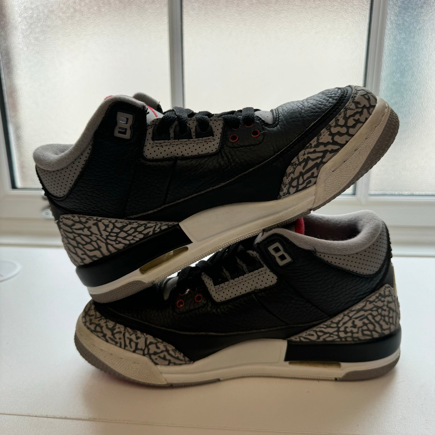 AIR JORDAN 3 BLACK CEMENT (GS) UK5 (USED)