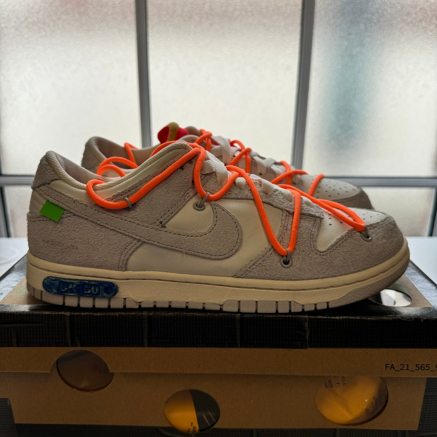 OFF WHITE X NIKE DUNK LOW LOT 31 UK7 (USED)