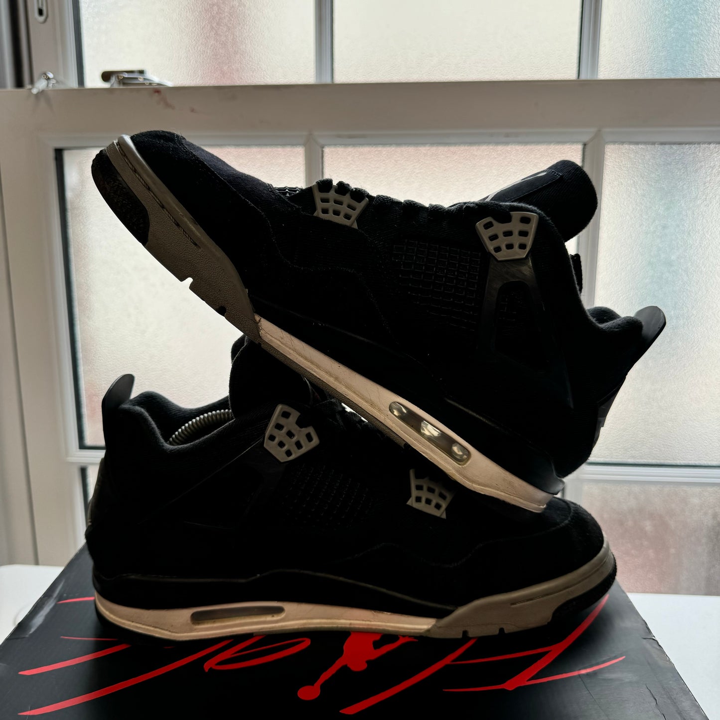 AIR JORDAN 4 BLACK CANVAS UK9.5 (USED)