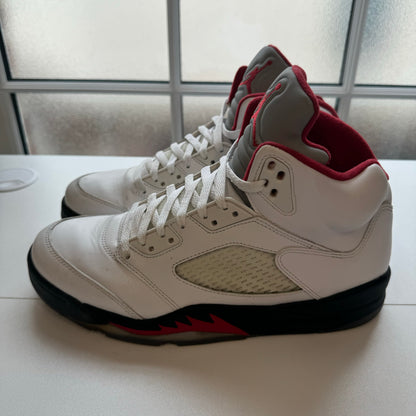 AIR JORDAN 5 FIRE RED 2013 UK9 (USED)