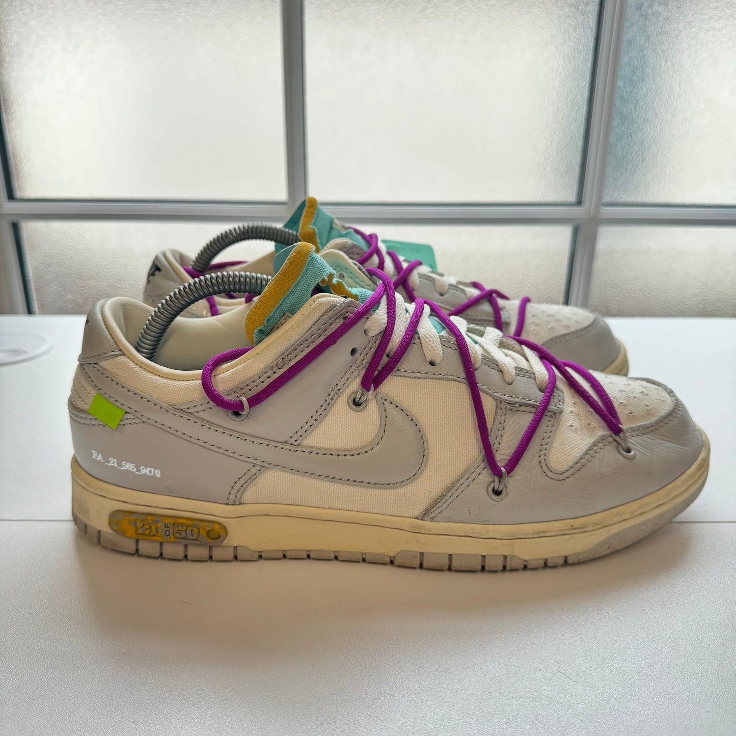 OFF WHITE X NIKE DUNK LOW LOT 21 UK8.5 (USED)