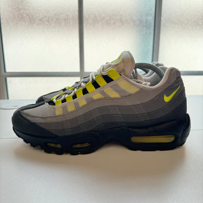 NIKE AIR MAX 95 NEON 2020 UK8 (USED)