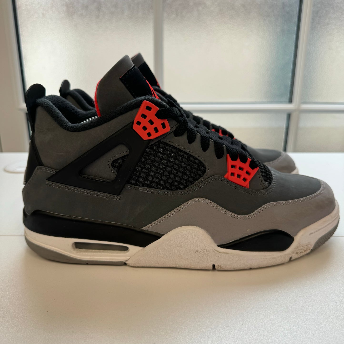 AIR JORDAN 4 INFRARED UK8 (USED)