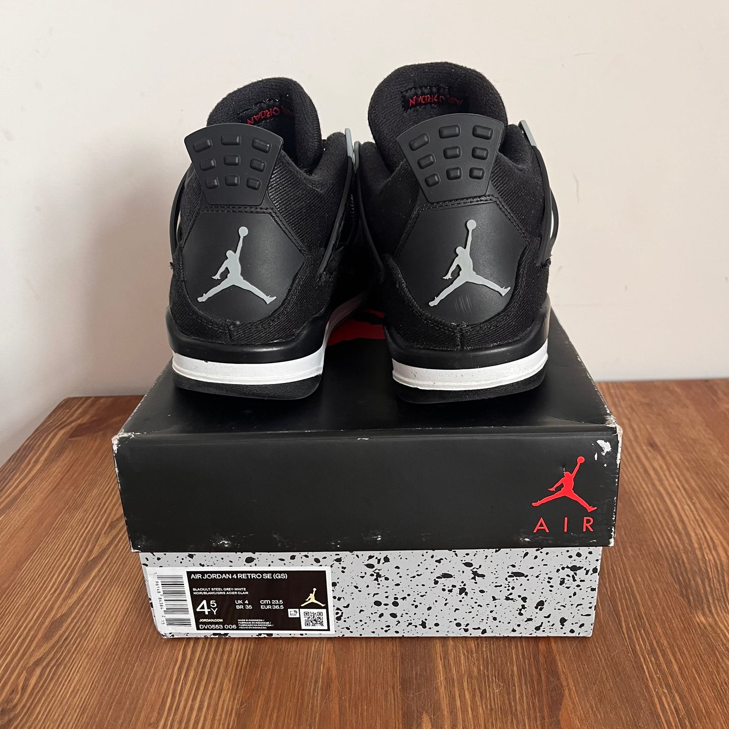 AIR JORDAN 4 BLACK CANVAS (GS) UK4 (USED)