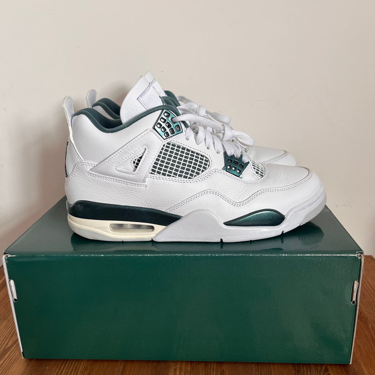 AIR JORDAN 4 OXIDISED GREEN UK8.5 (USED)