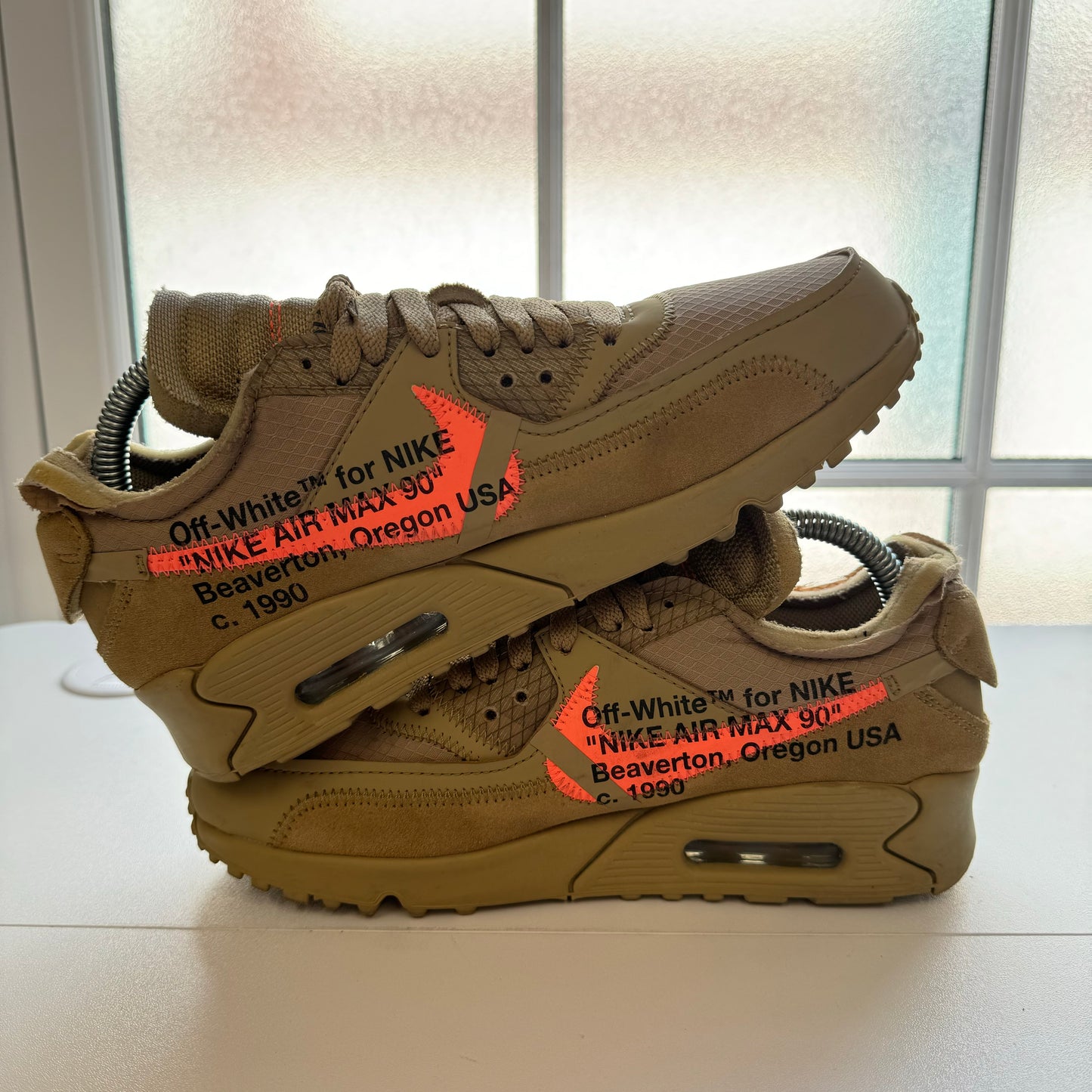 OFF WHITE X NIKE AIR MAX 90 DESERT ORE UK6 (USED)