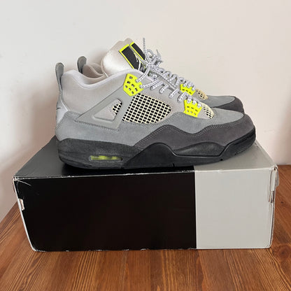 AIR JORDAN 4 NEON 95 UK10.5 (USED)