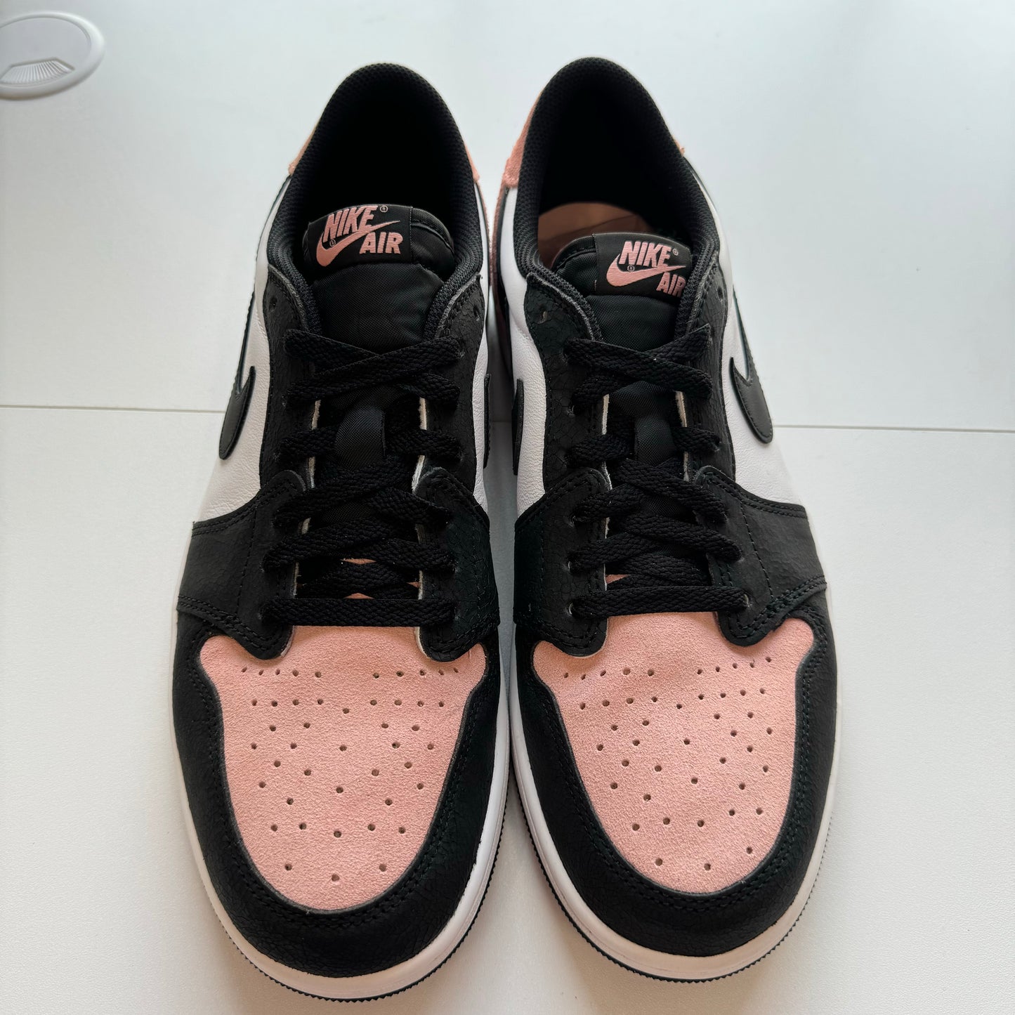 AIR JORDAN 1 LOW BLEACHED CORAL UK10 (USED)