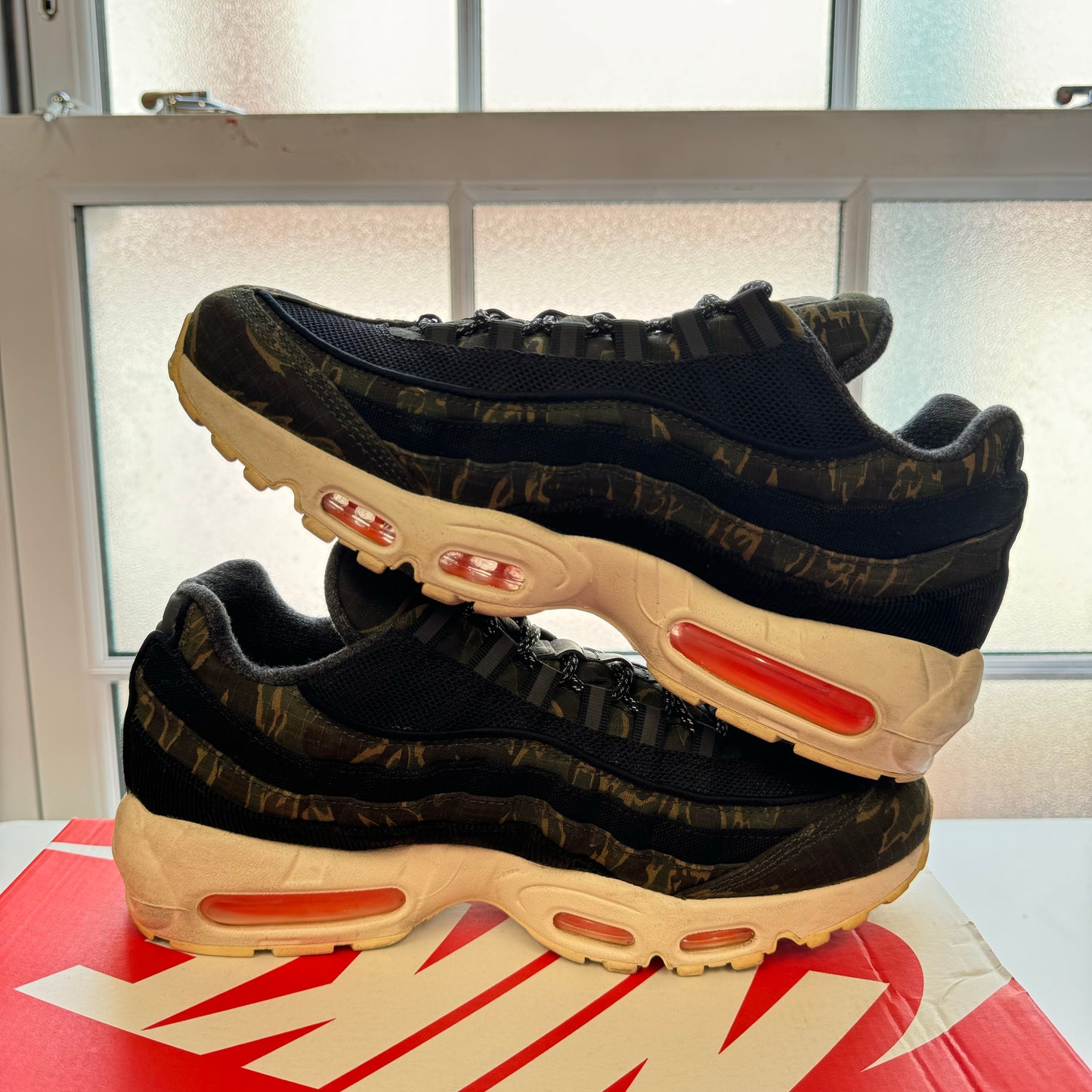 NIKE AIR MAX 95 CARHARTT UK8 (USED)