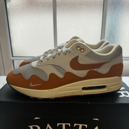 NIKE AIR MAX 1 PATTA MONARCH UK9.5 (USED)