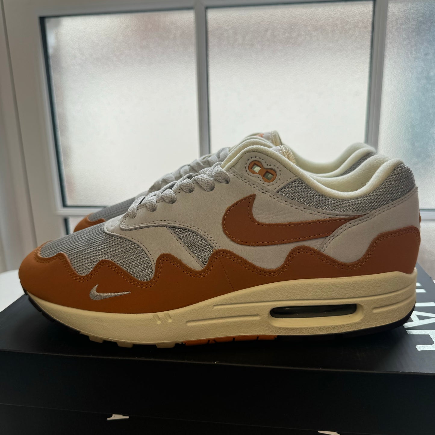 NIKE AIR MAX 1 PATTA MONARCH UK8.5 (USED)