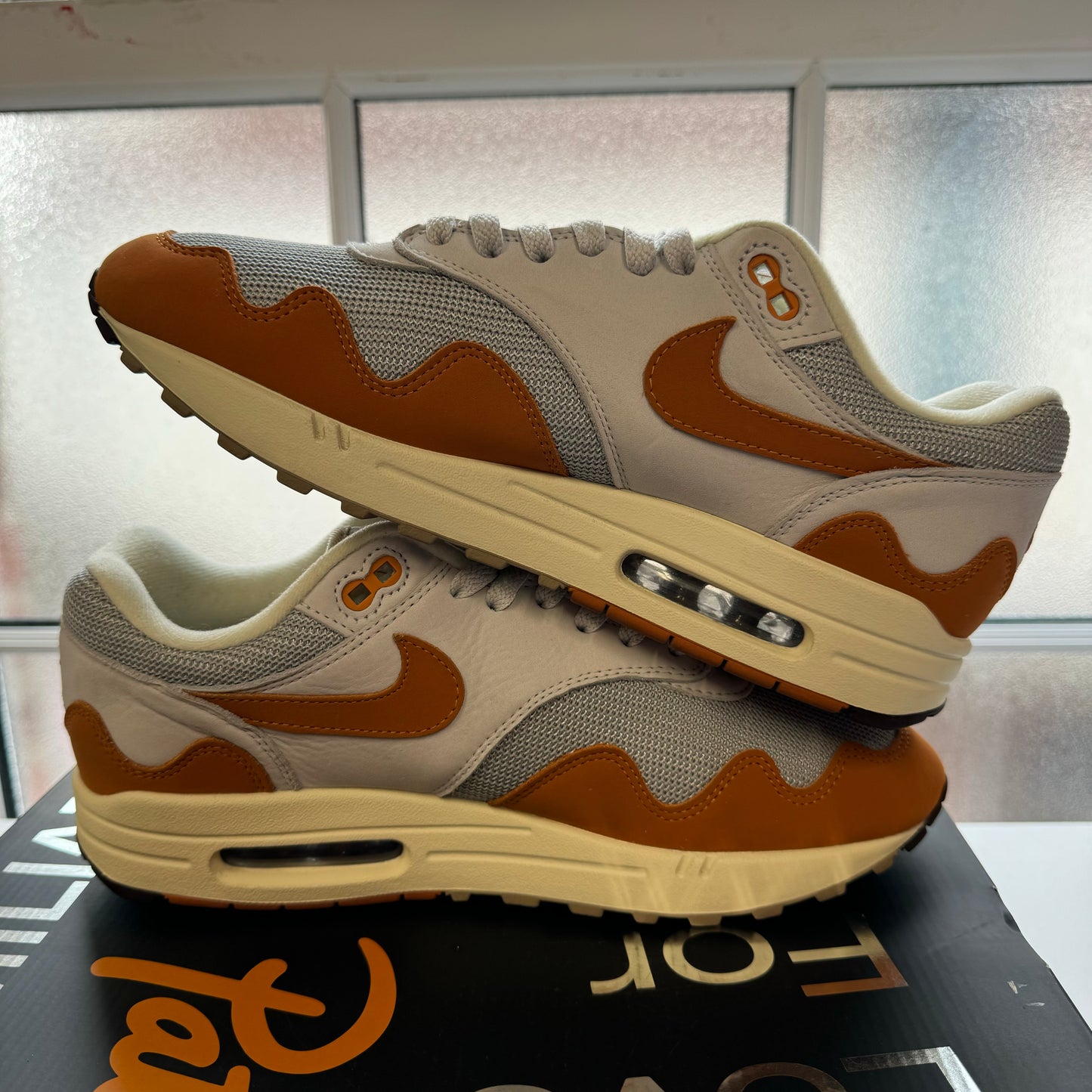 NIKE AIR MAX 1 PATTA MONARCH UK8.5 (USED)