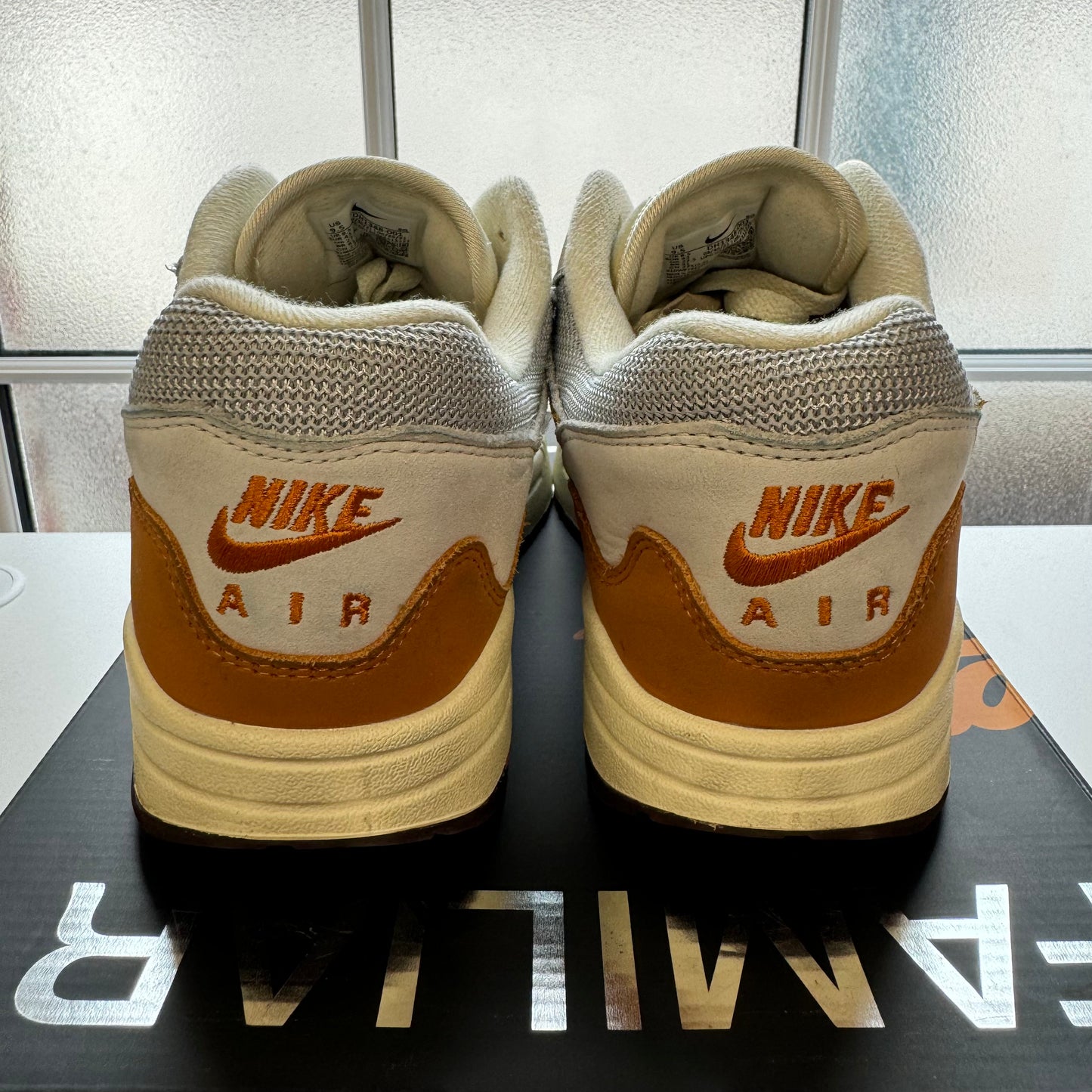 NIKE AIR MAX 1 PATTA MONARCH UK8.5 (USED)