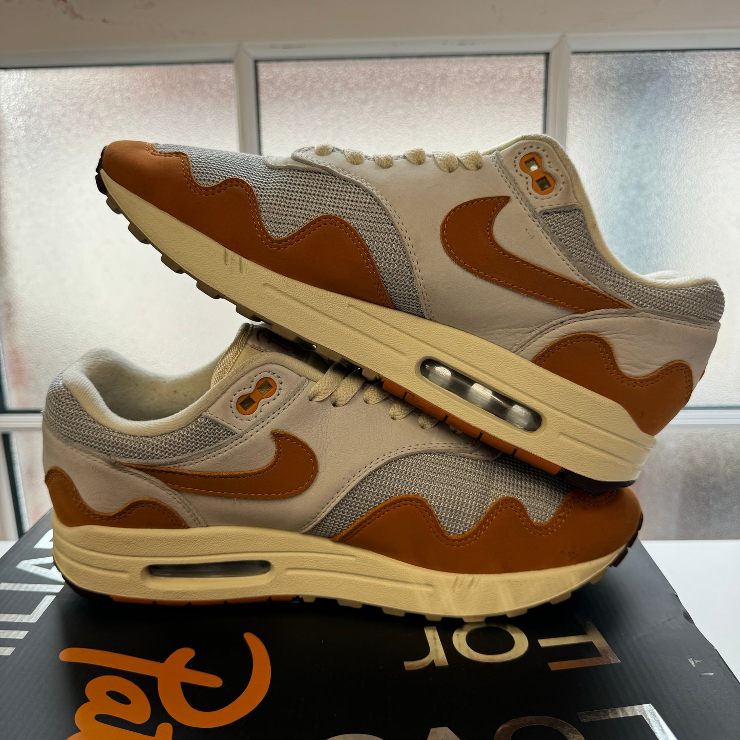 NIKE AIR MAX 1 PATTA MONARCH UK8.5 (USED)