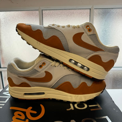 NIKE AIR MAX 1 PATTA MONARCH UK8.5 (USED)