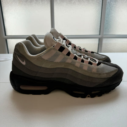 NIKE AIR MAX 95 PINK FOAM UK8 (USED)