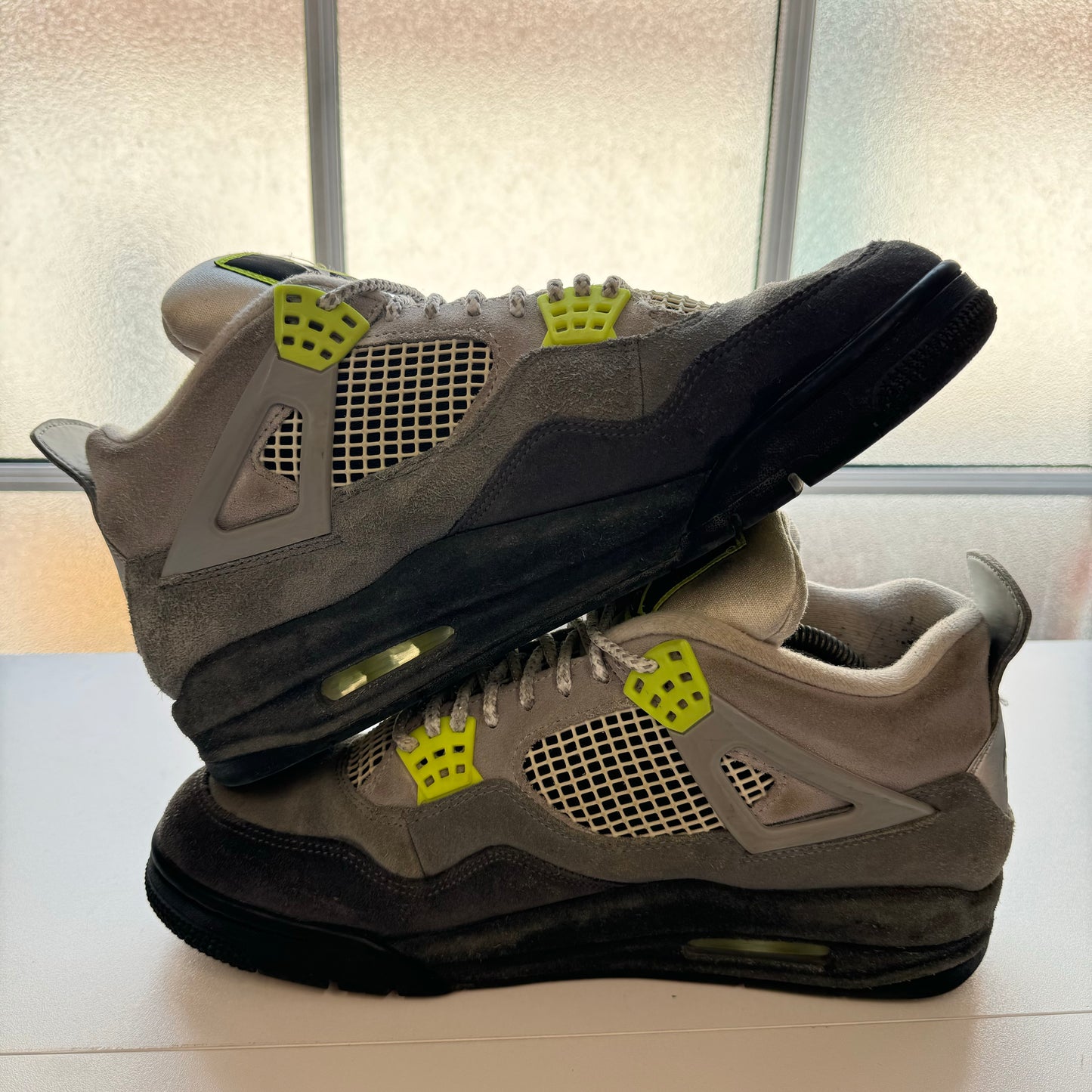 AIR JORDAN 4 NEON 95 UK9.5 (USED)