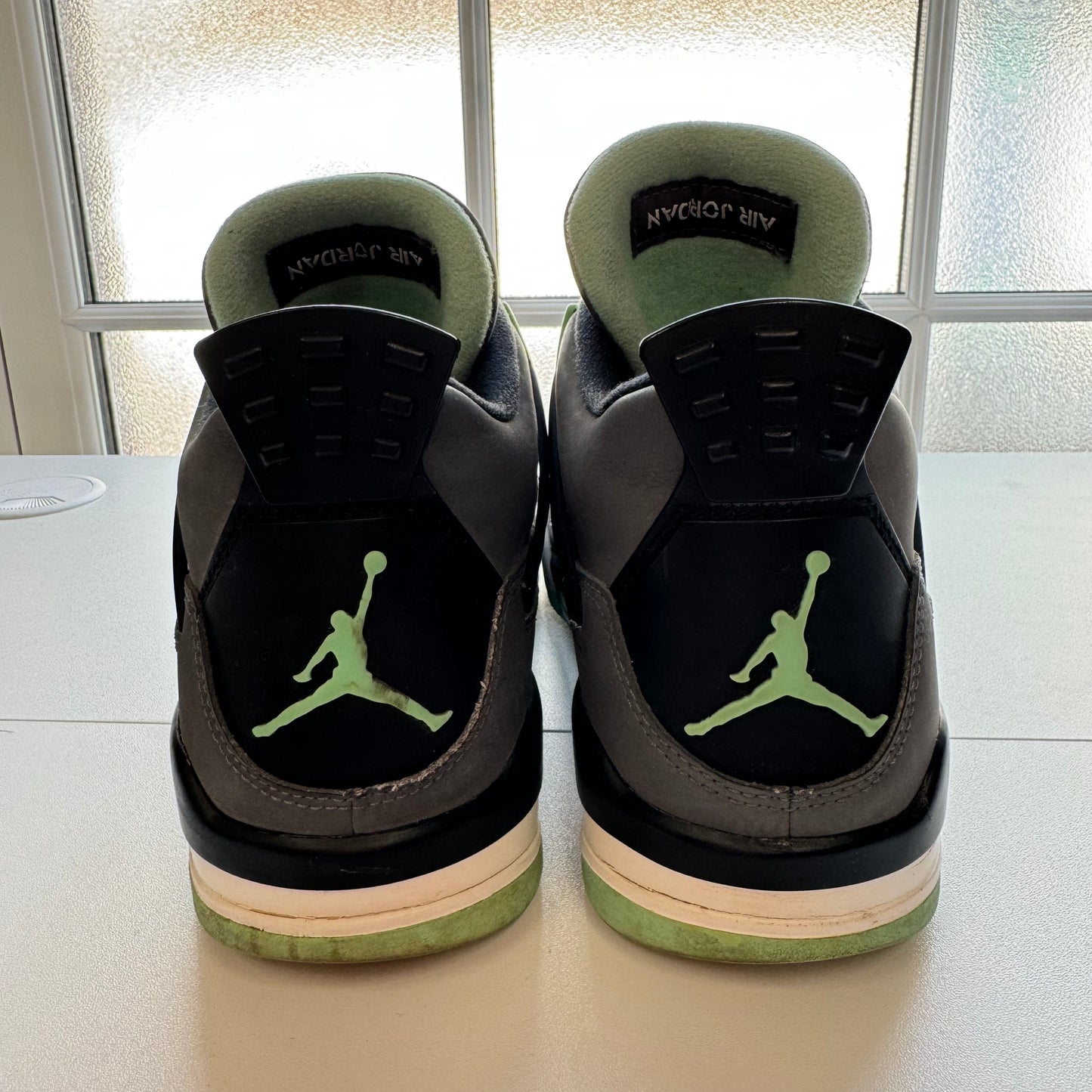 AIR JORDAN 4 GREEN GLOW UK8 (USED)