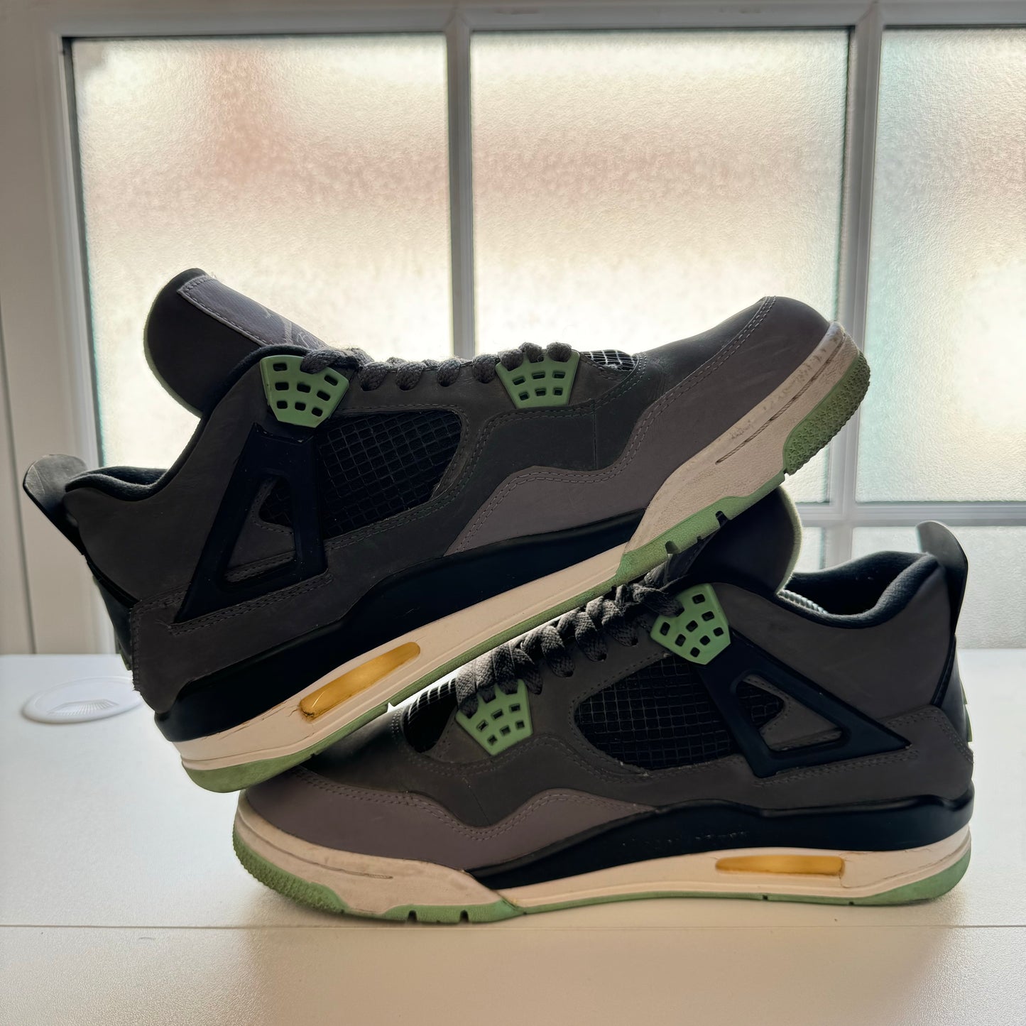 AIR JORDAN 4 GREEN GLOW UK8 (USED)