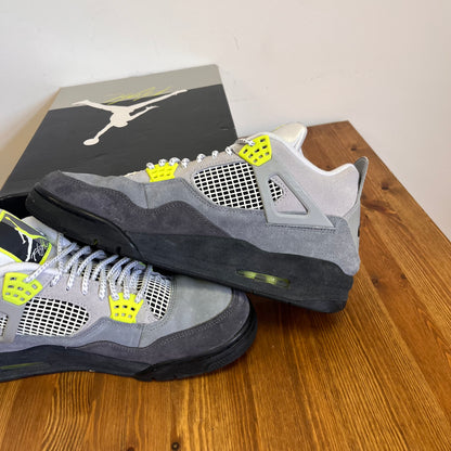 AIR JORDAN 4 NEON 95 UK10 (USED)