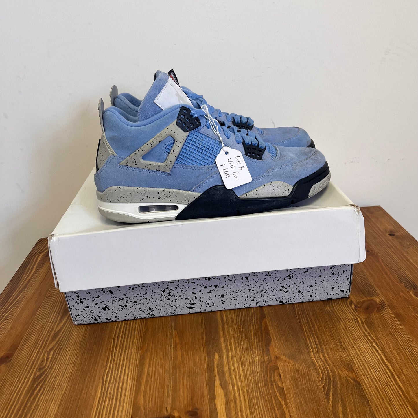 AIR JORDAN 4 UNIVERSITY BLUE UK8 (USED)