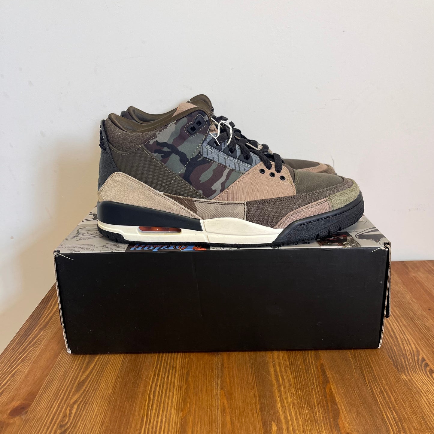 AIR JORDAN 3 PATCHWORK CAMO UK9 (USED)