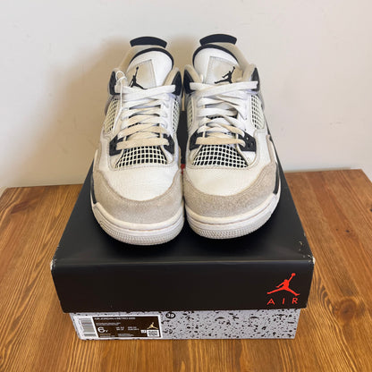 AIR JORDAN 4 MILITARY BLACK (GS) UK5.5 (USED)