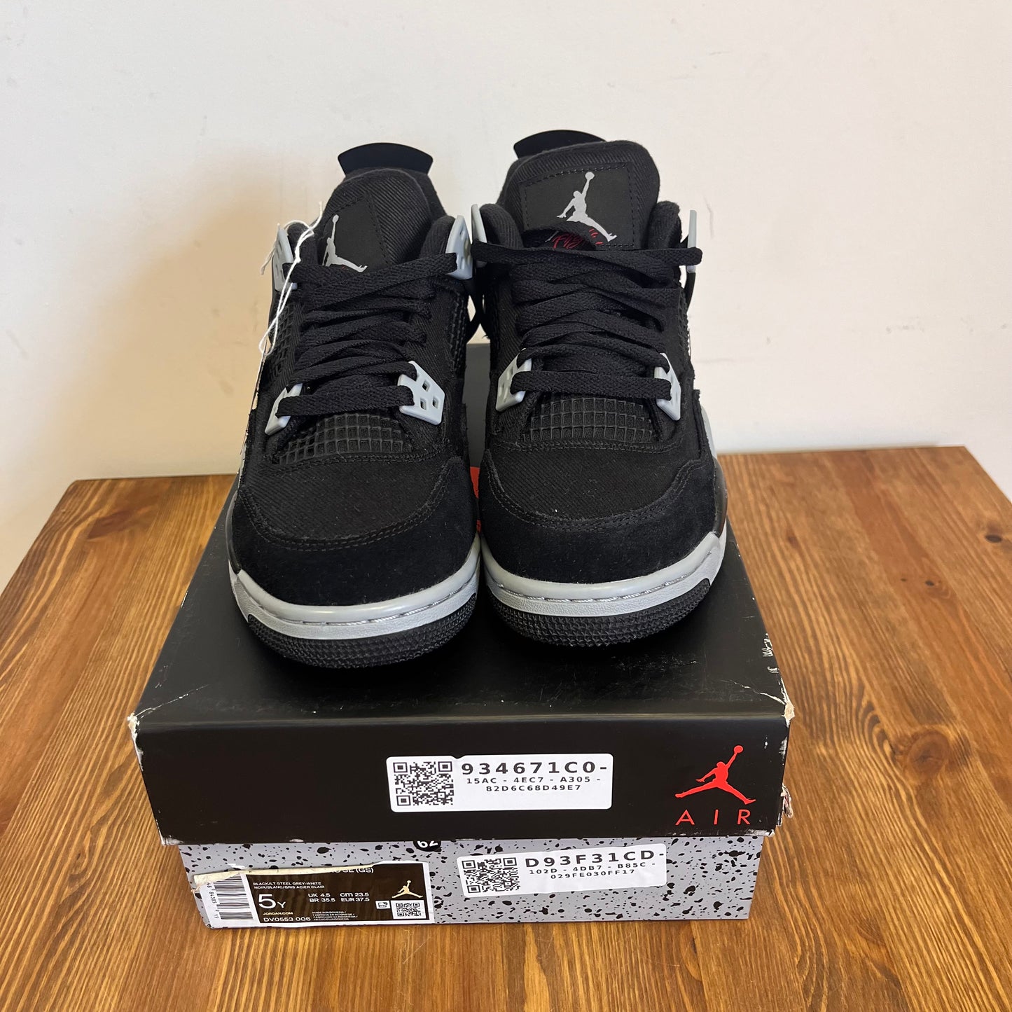 AIR JORDAN 4 BLACK CANVAS (GS) UK4.5 (NEW)