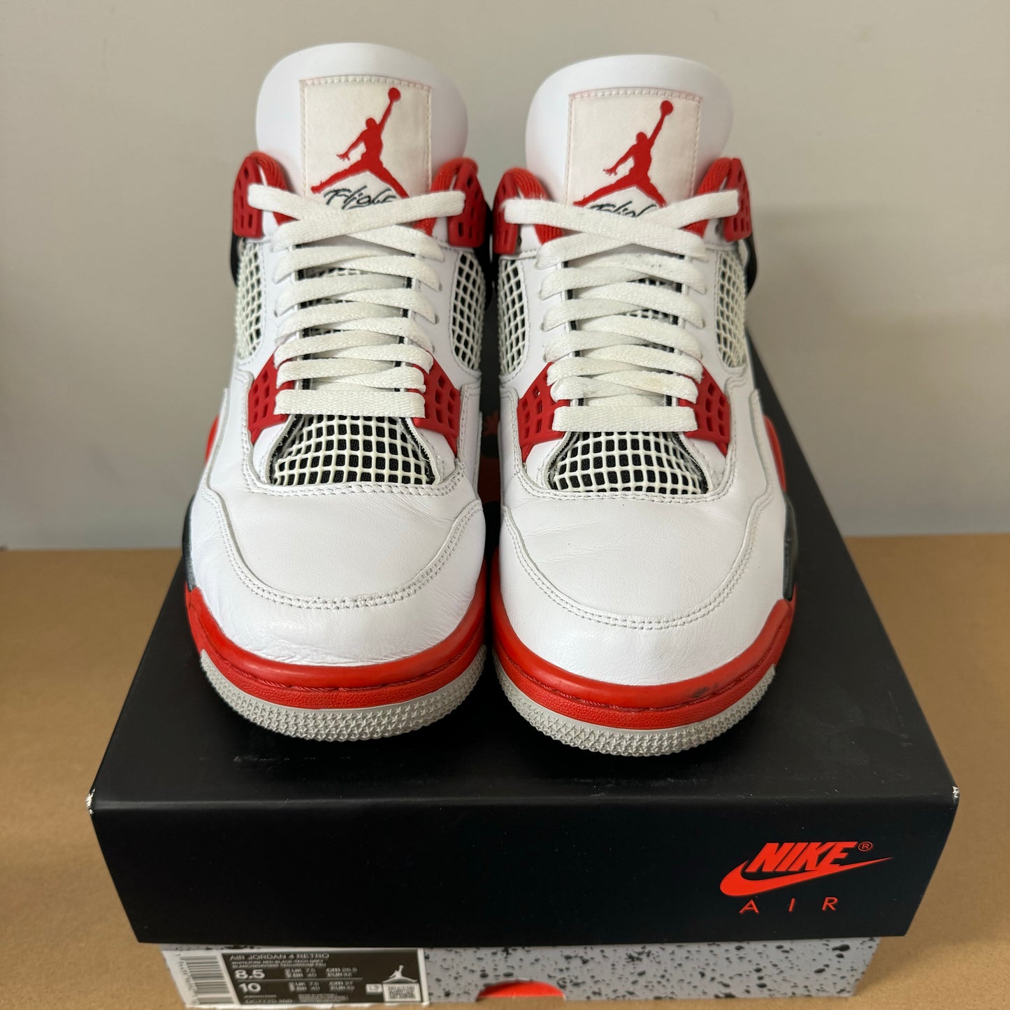 AIR JORDAN 4 FIRE RED 2020 UK7.5 (USED)