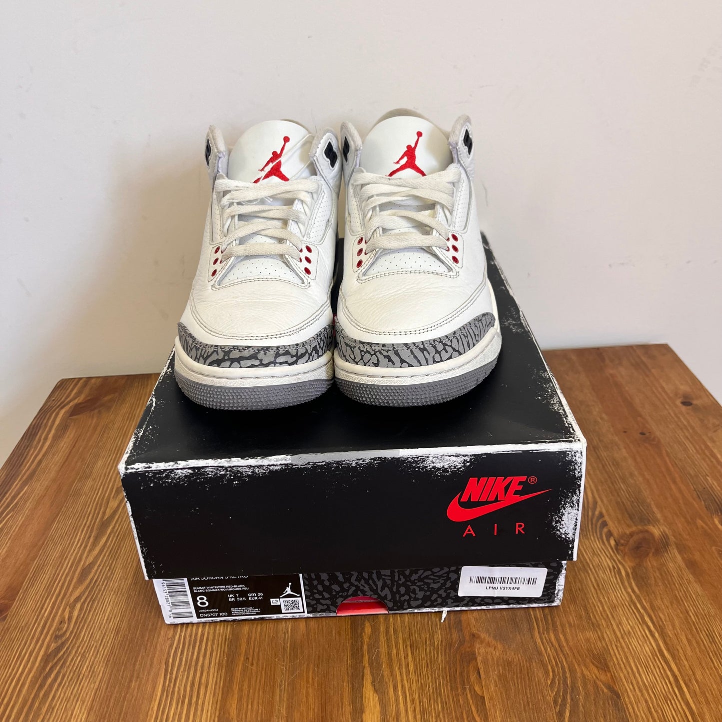 AIR JORDAN 3 REIMAGINED UK7 (USED)