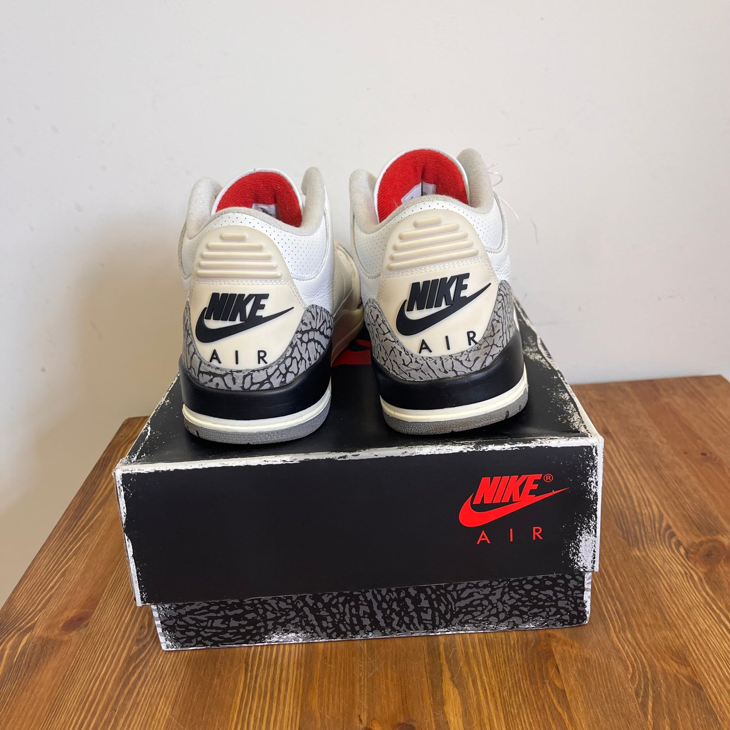 AIR JORDAN 3 REIMAGINED UK10 (USED)