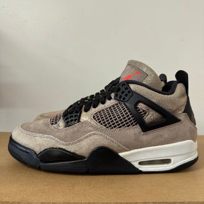 AIR JORDAN 4 TAUPE HAZE UK8 (USED)