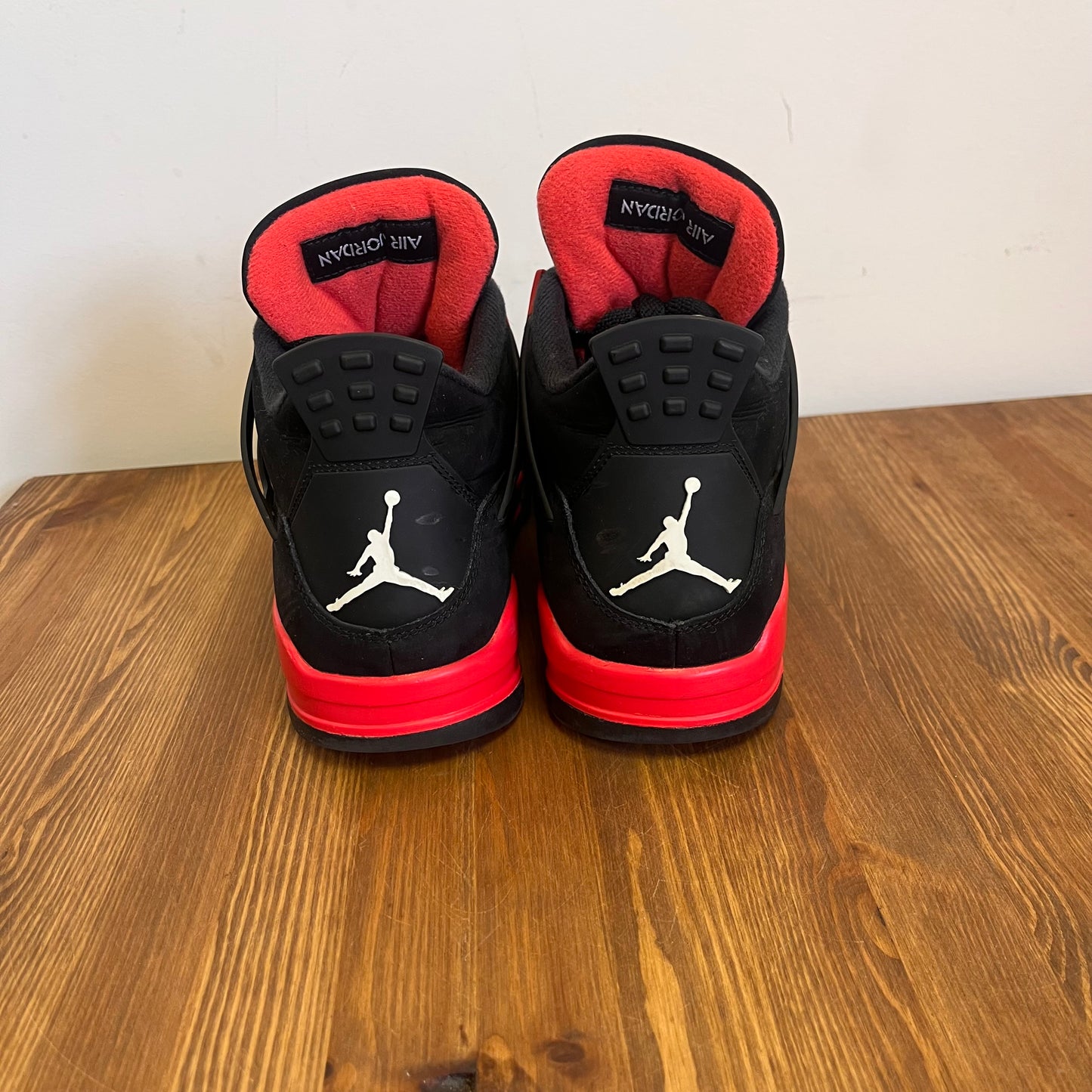 AIR JORDAN 4 RED THUNDER UK8 (USED)