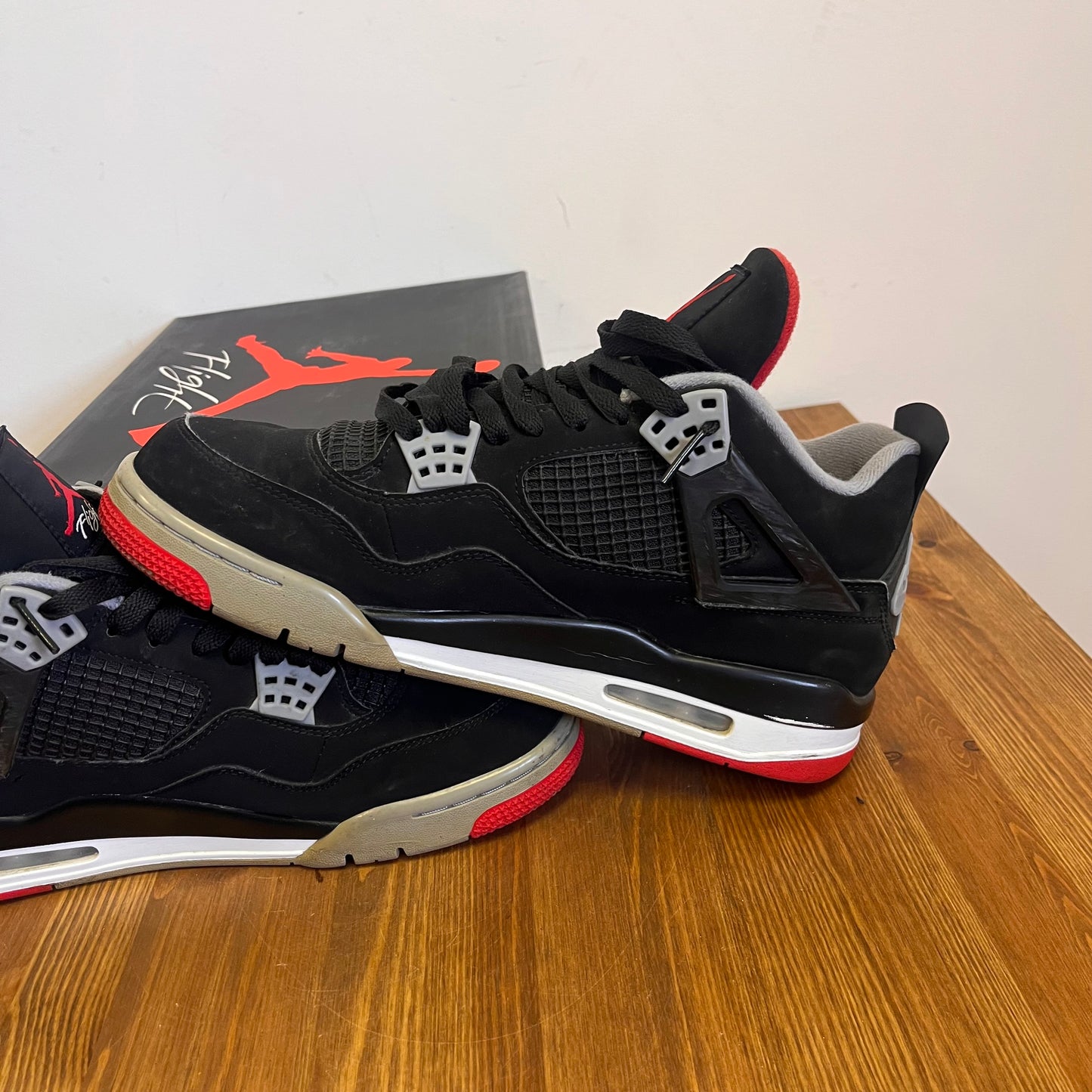 AIR JORDAN 4 BRED 2019 UK9 (USED)