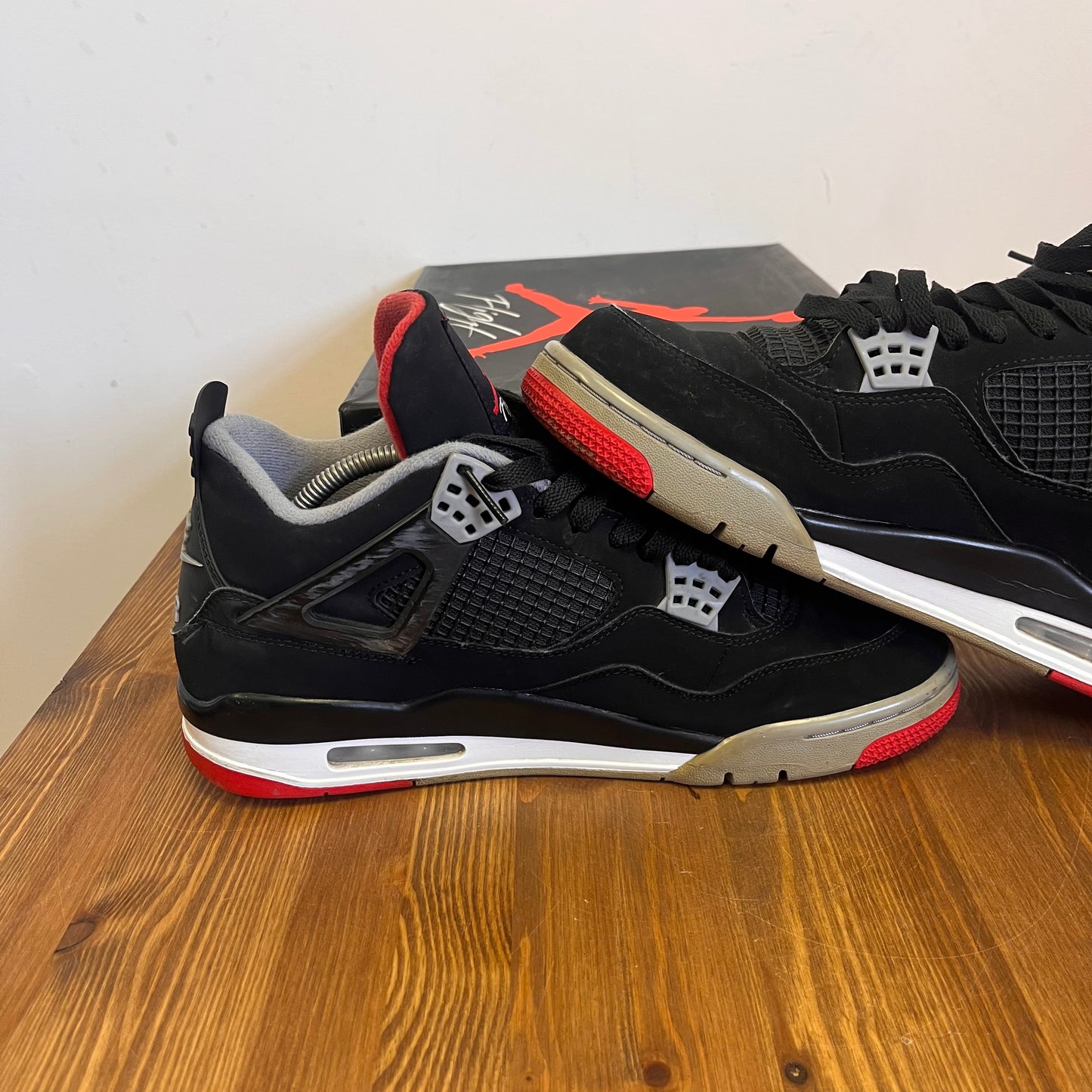 AIR JORDAN 4 BRED 2019 UK9 (USED)