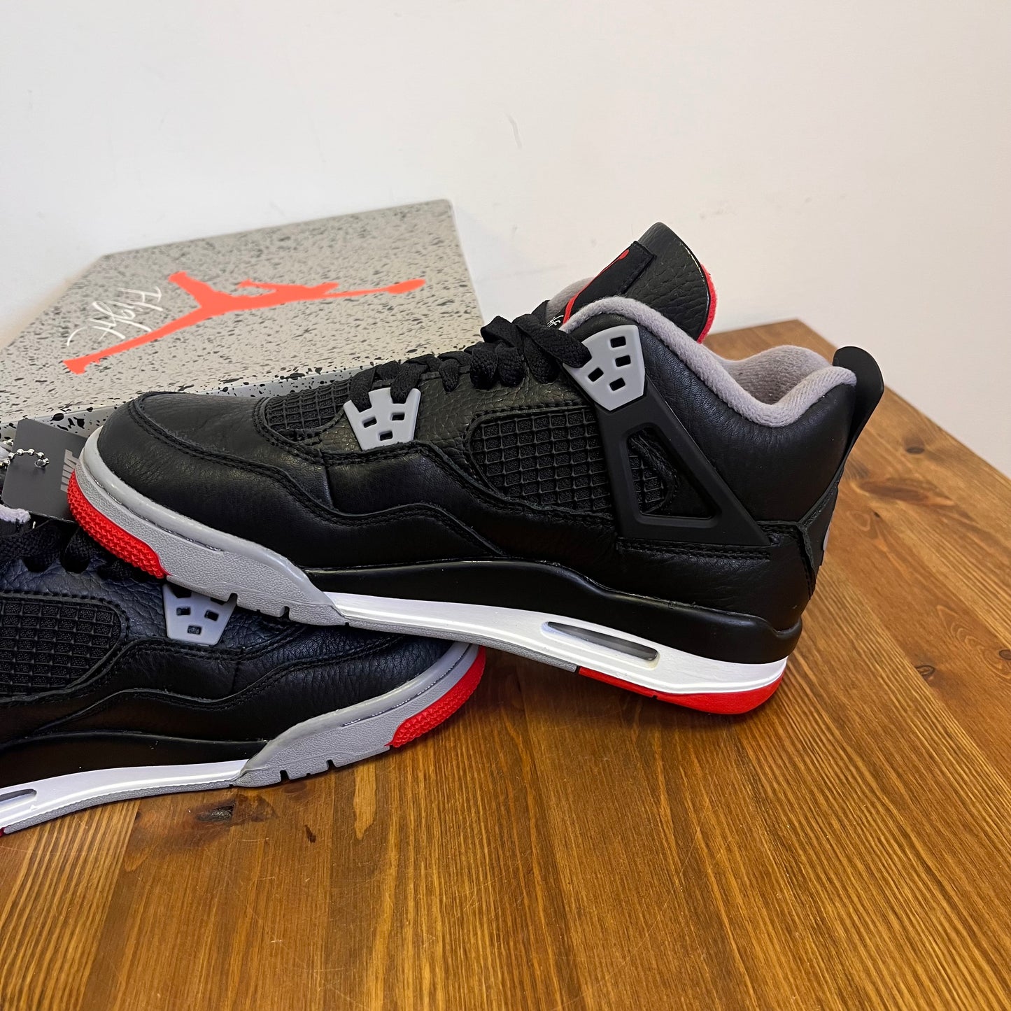 AIR JORDAN 4 BRED REIMAGINED (GS) UK5 (NEW)