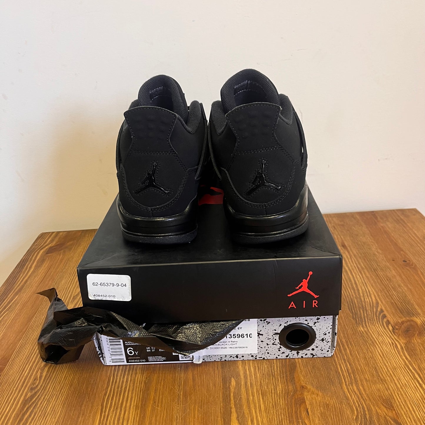 AIR JORDAN 4 BLACK CAT (GS) UK5.5 (NEW)