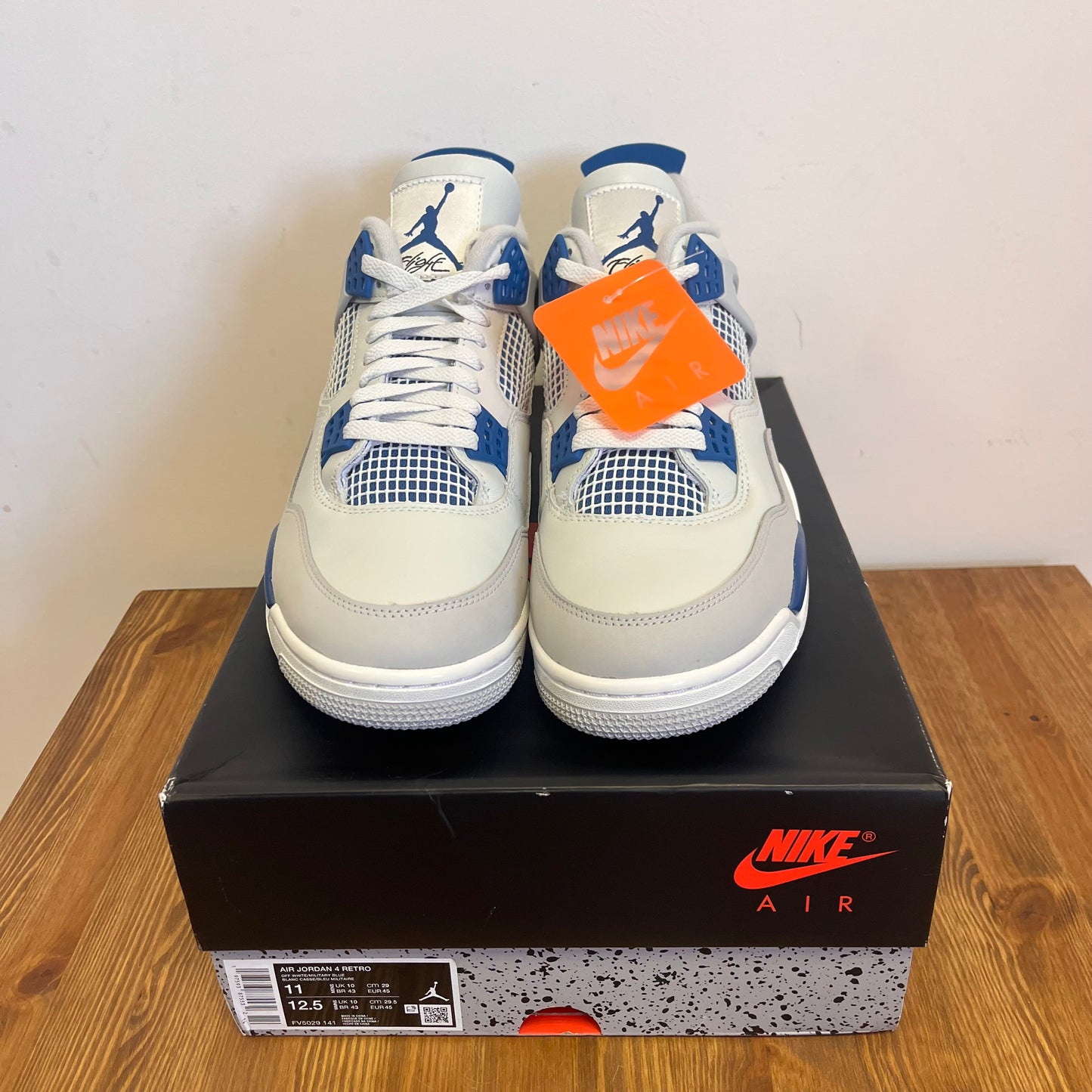 AIR JORDAN 4 INDUSTRIAL BLUE UK10 (NEW)