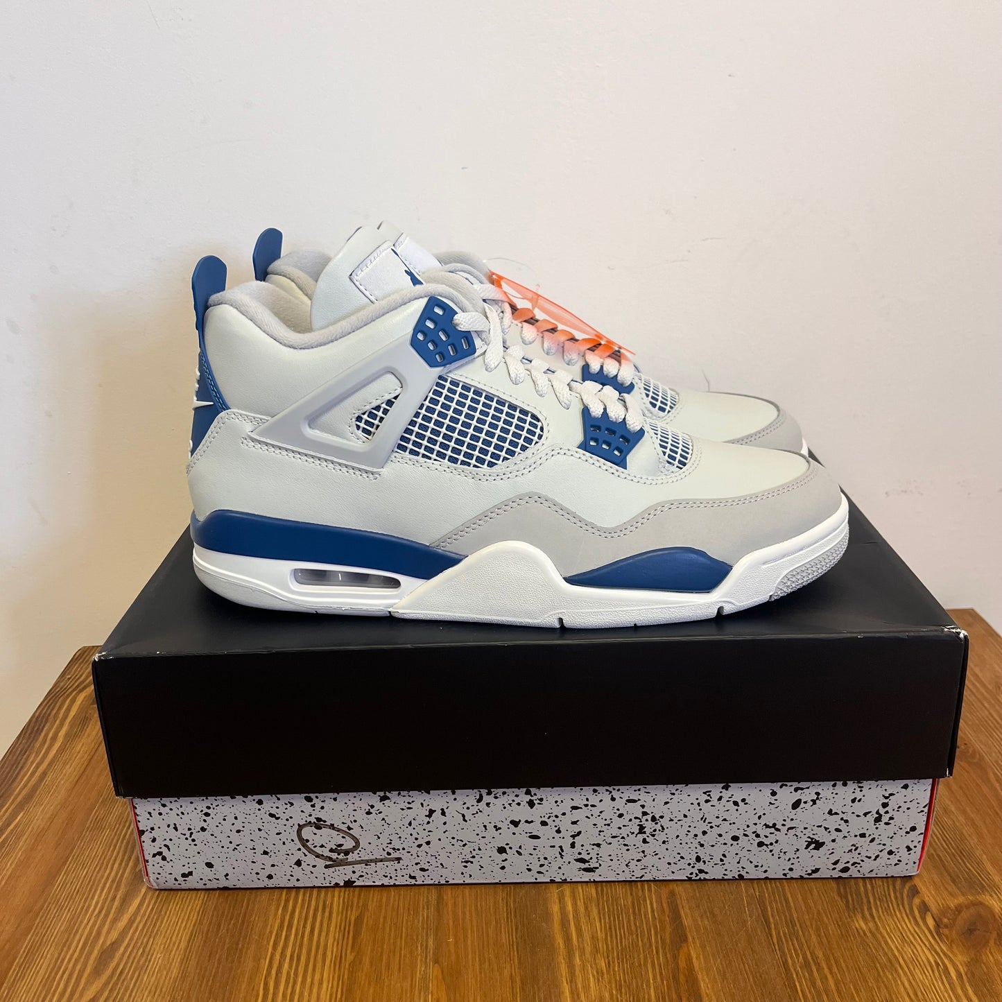 AIR JORDAN 4 INDUSTRIAL BLUE UK10 (NEW)