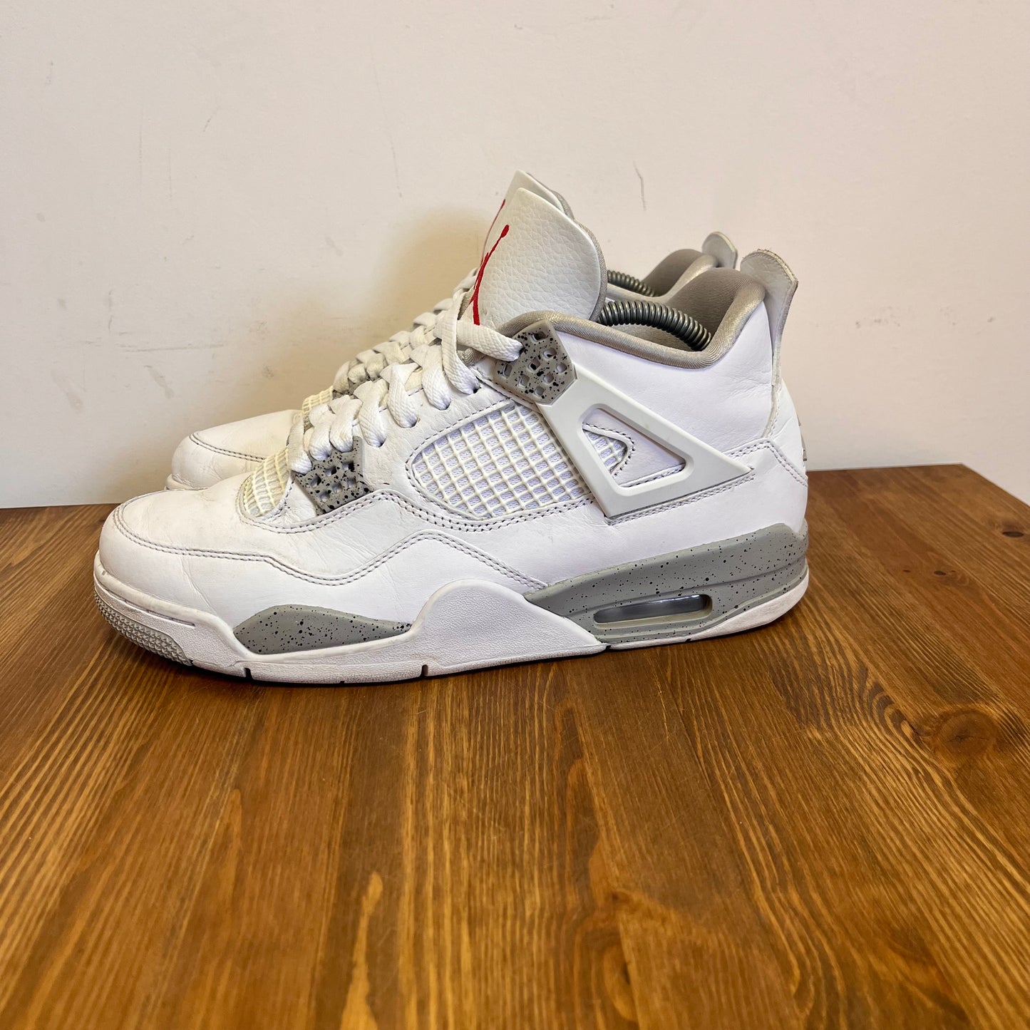 AIR JORDAN 4 WHITE OREO UK7.5 (USED)