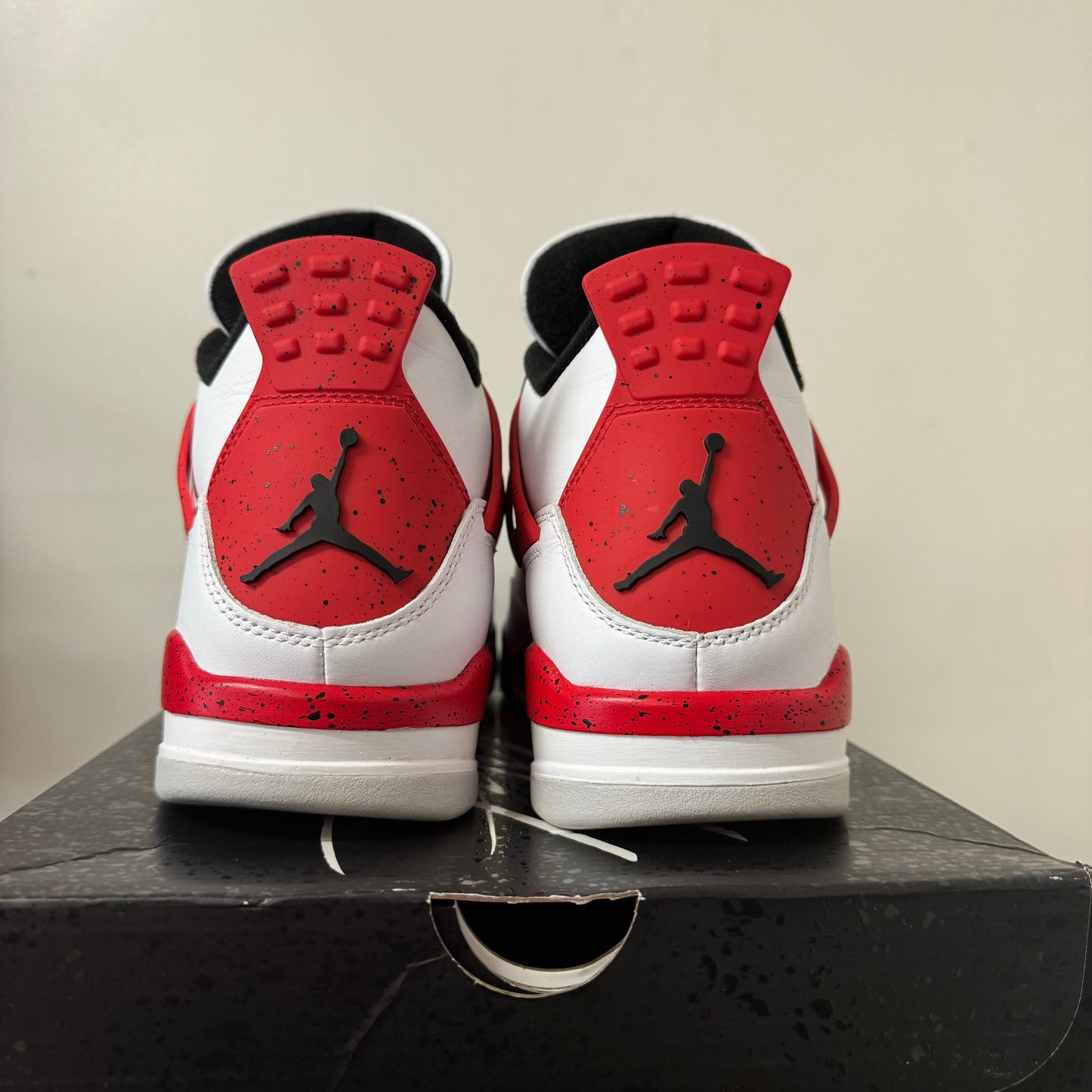 AIR JORDAN 4 RED CEMENT UK8 (USED)