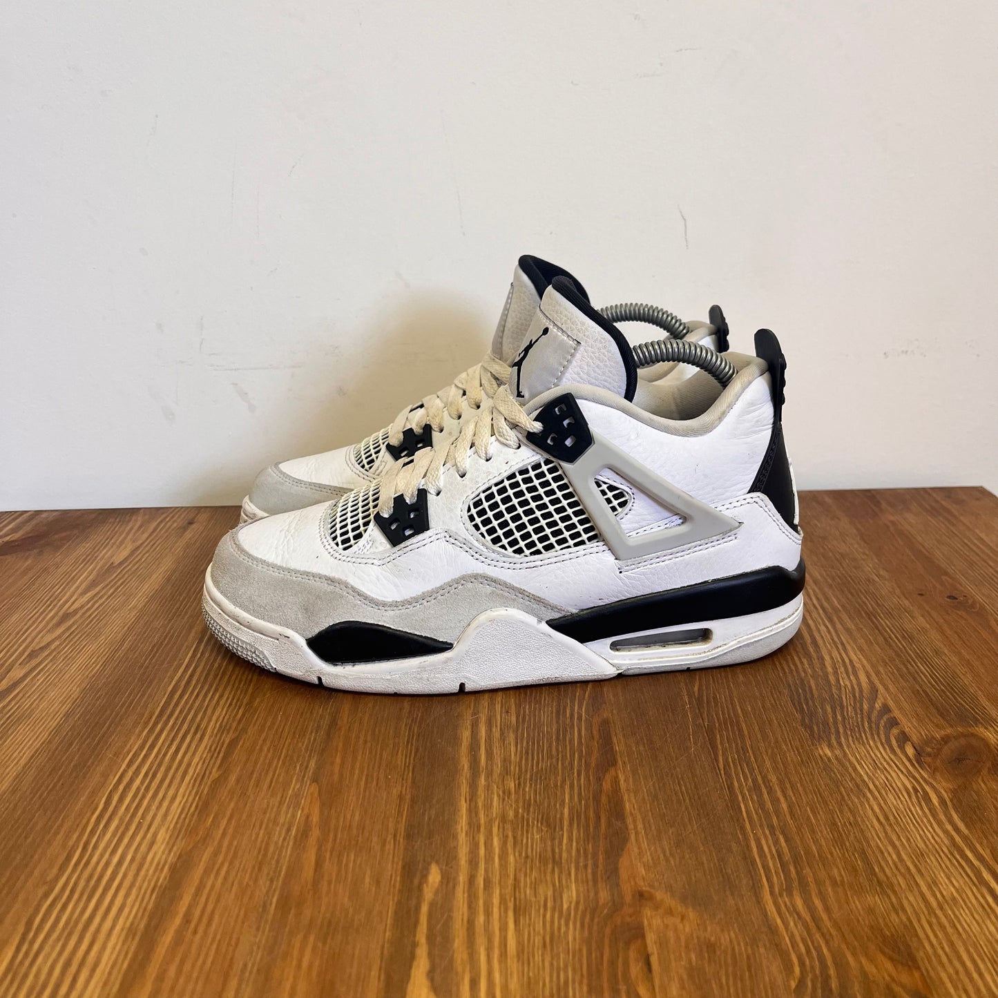 AIR JORDAN 4 MILITARY BLACK (GS) UK5 (USED)