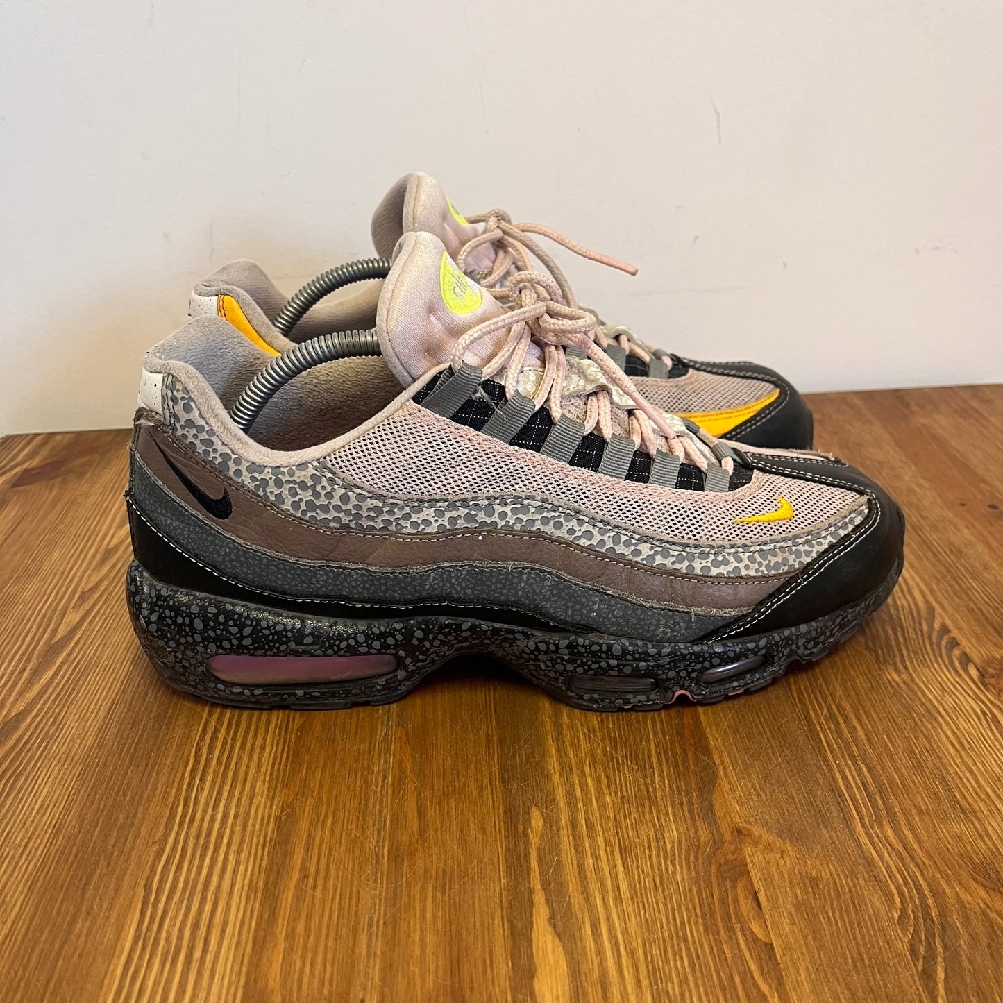 NIKE AIR MAX 95 SIZE? 2020 UK9 (USED)