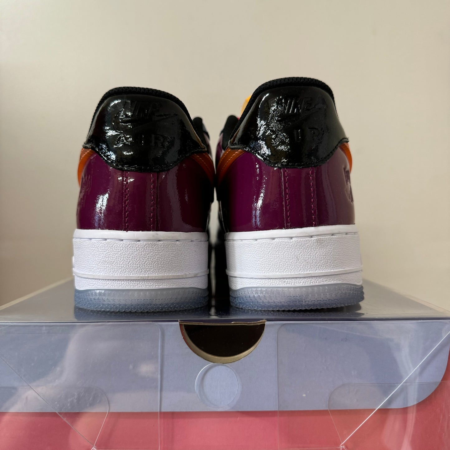 NIKE AIR FORCE 1 LOW UNDEFEATED TOTAL ORANGE UK9.5 (NEW)