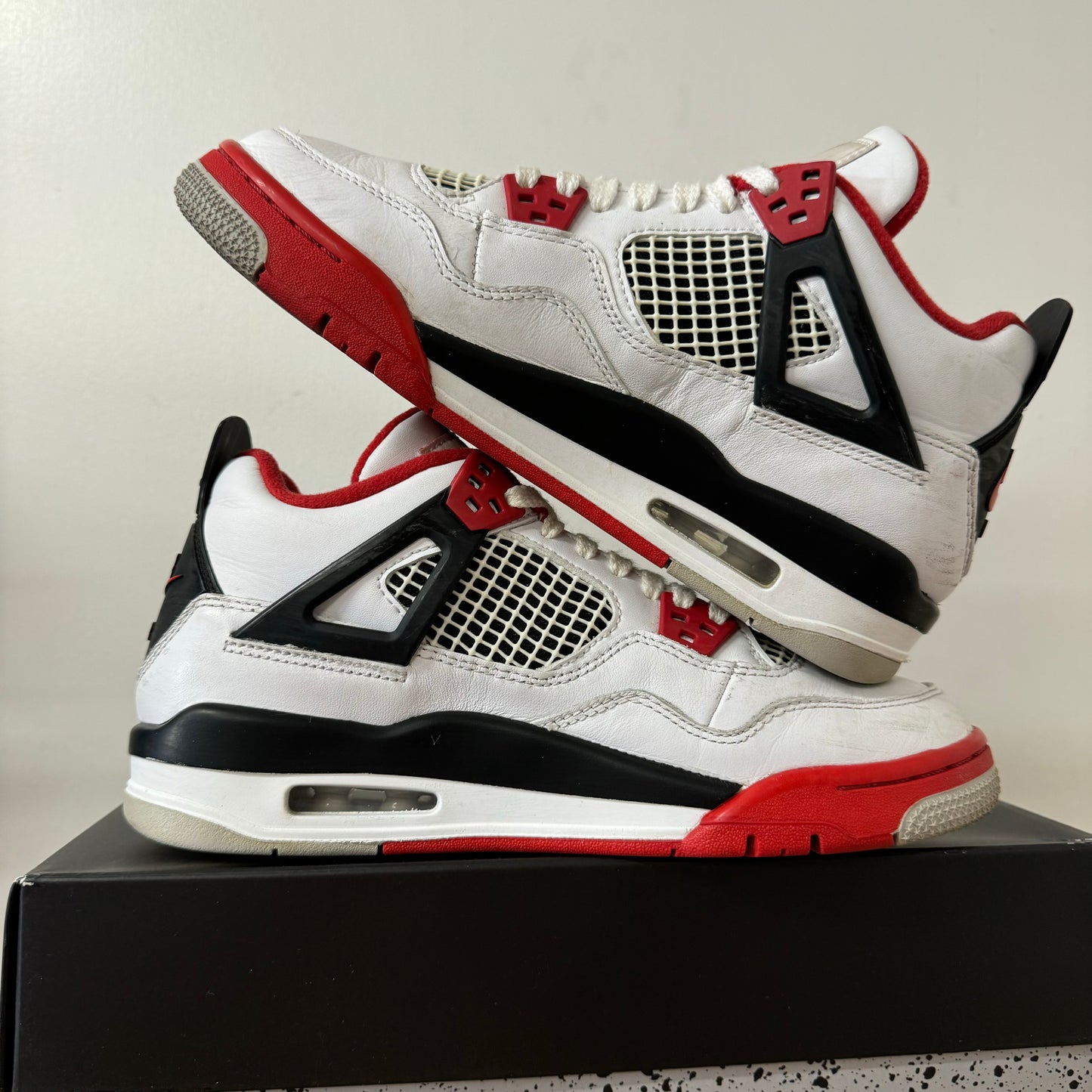 AIR JORDAN 4 FIRE RED 2020 (GS) UK6 (USED)