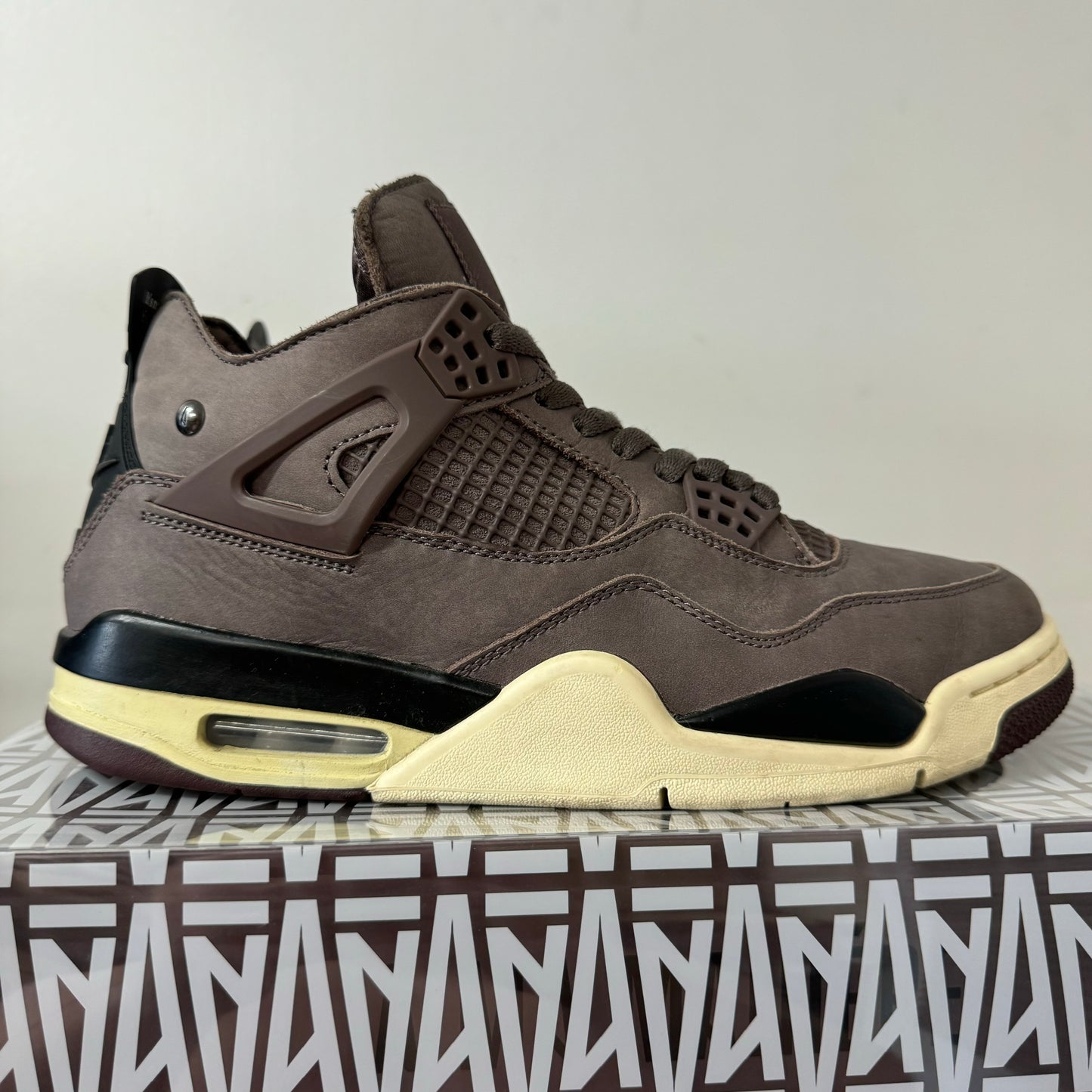 AIR JORDAN 4 A MA MANIERE UK7 (USED)