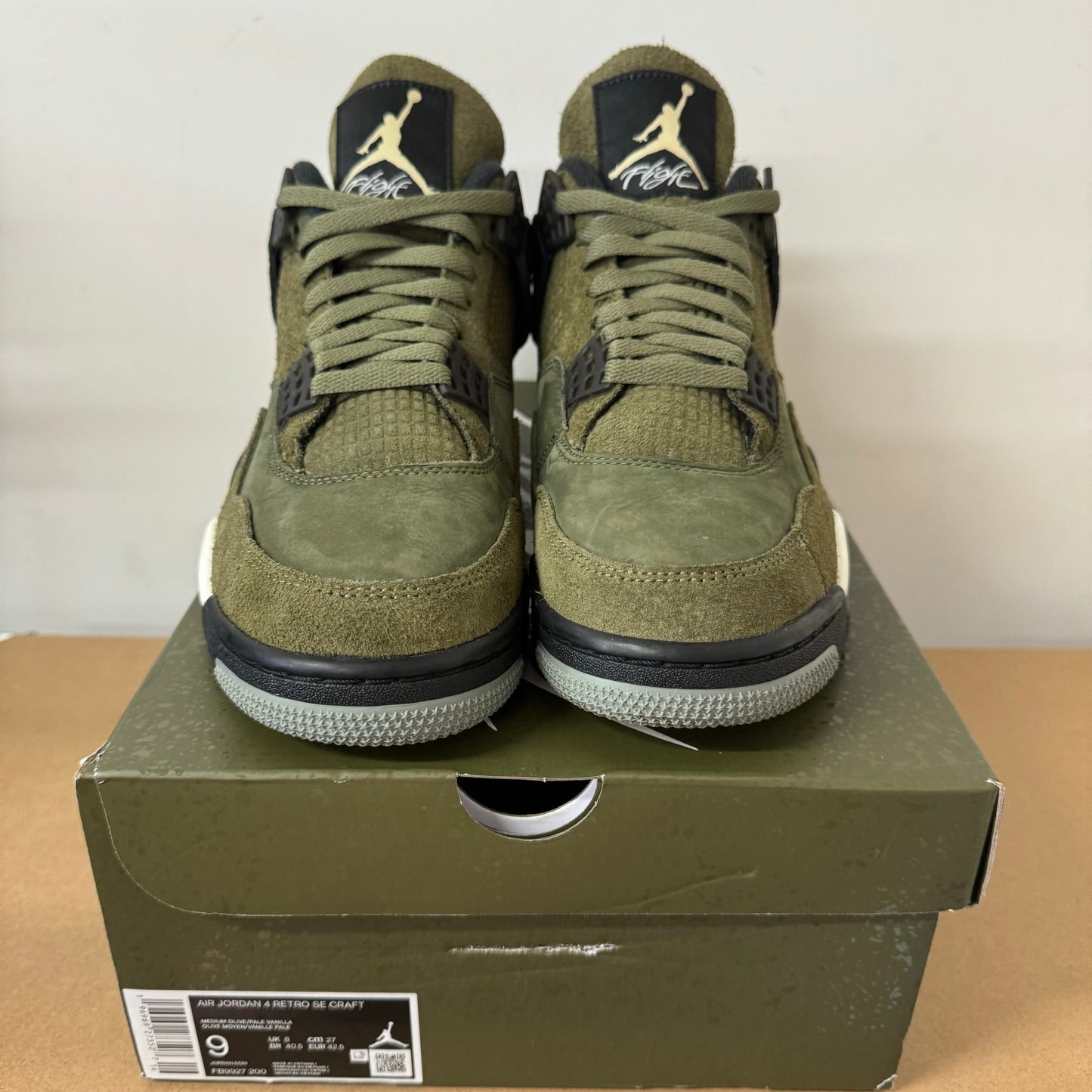 AIR JORDAN 4 CRAFT OLIVE UK8 (USED)