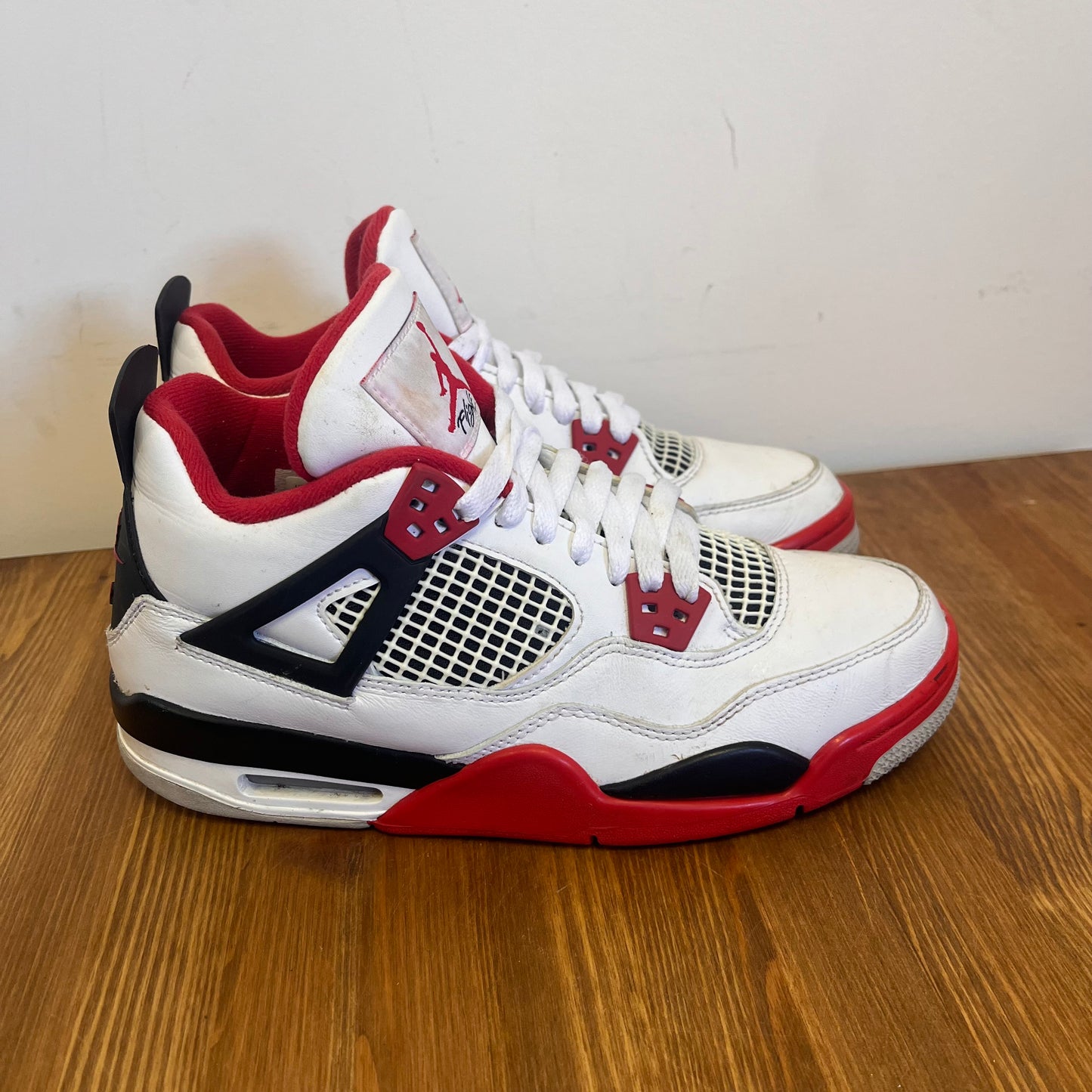 AIR JORDAN 4 FIRE RED 2020 (GS) UK6 (USED)